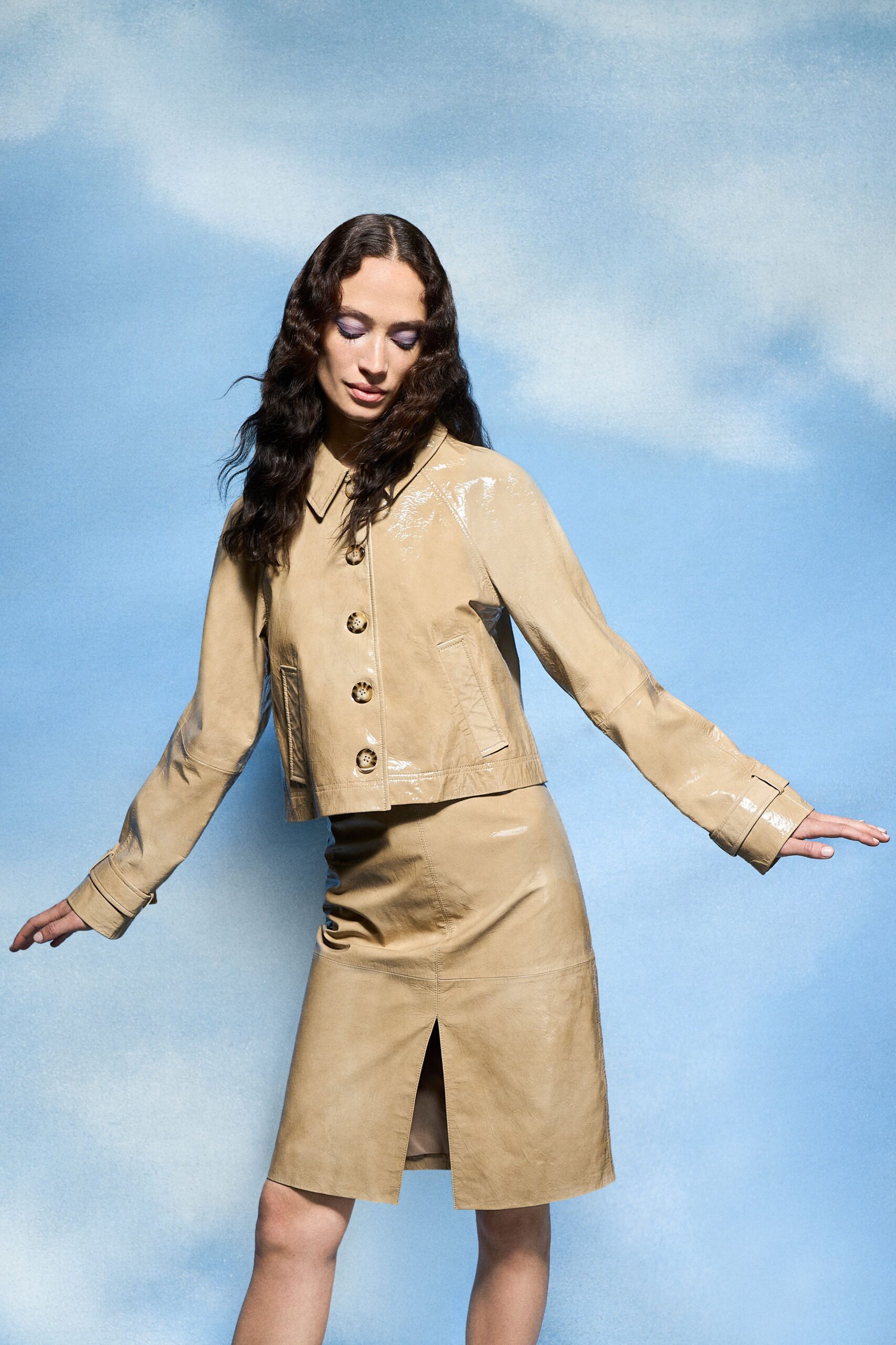 beige leather long-sleeve collared fitted buttoned jacket