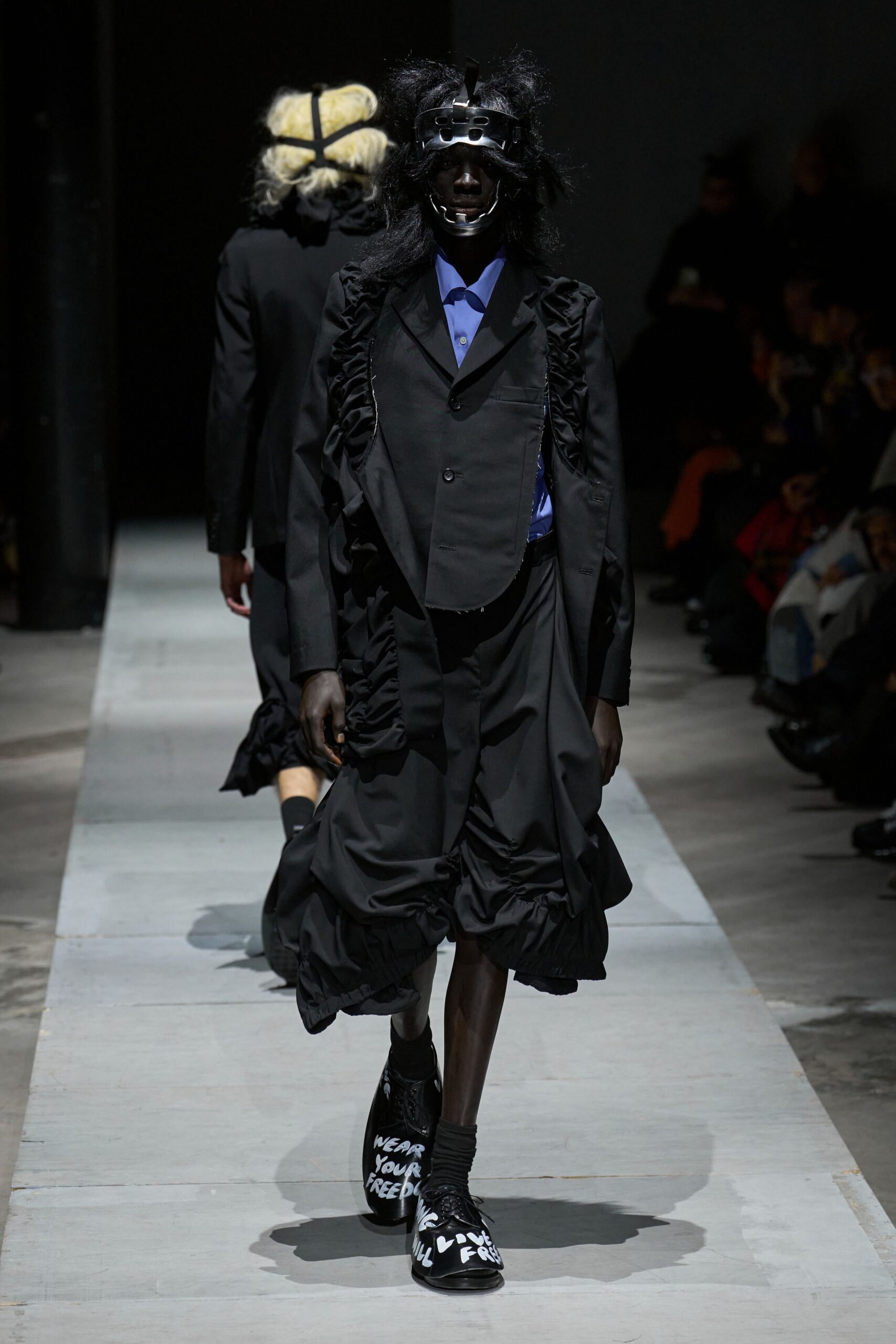 black cotton long-sleeve collared structured ruffled blazer