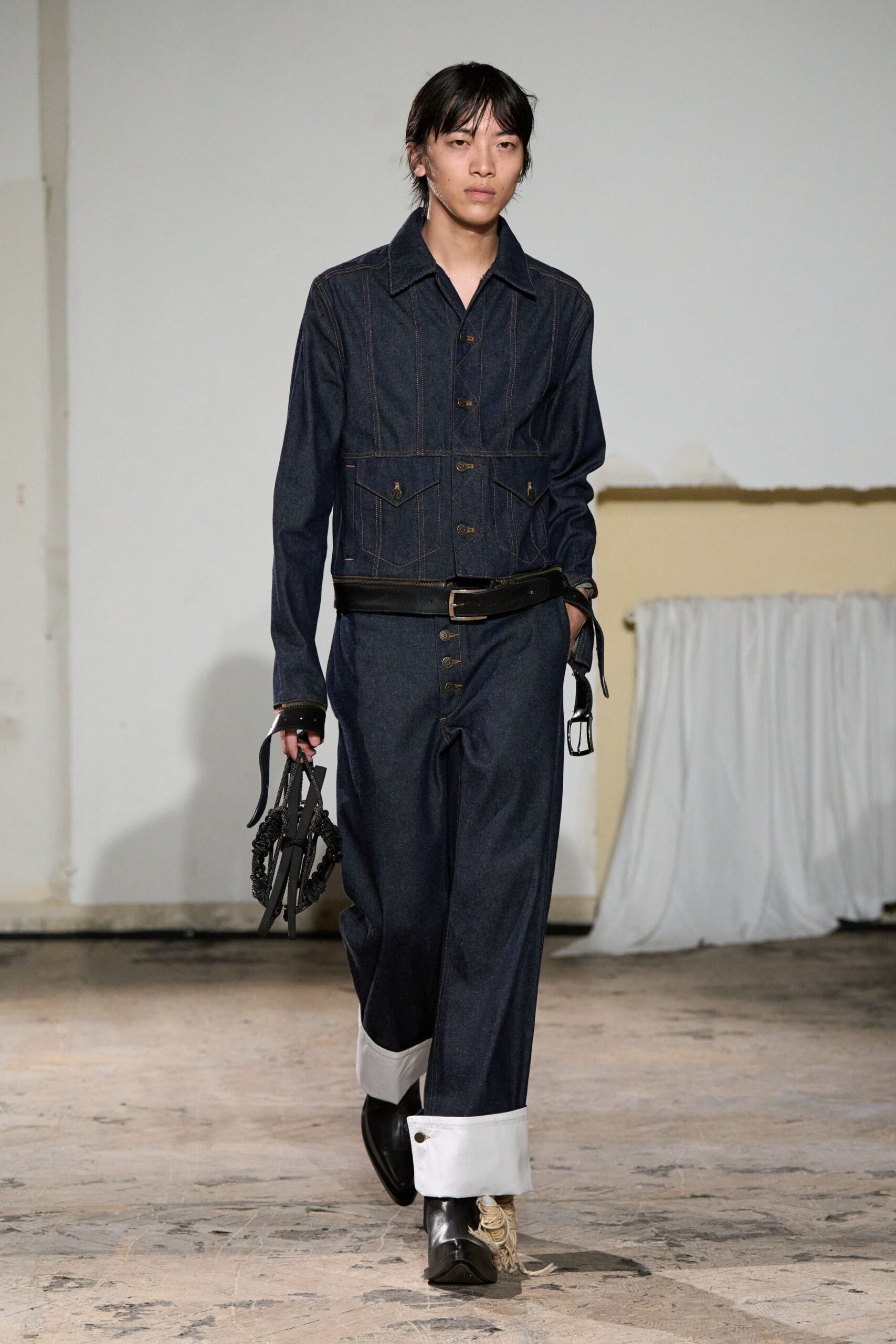 blue denim relaxed high-waisted straight-leg pants