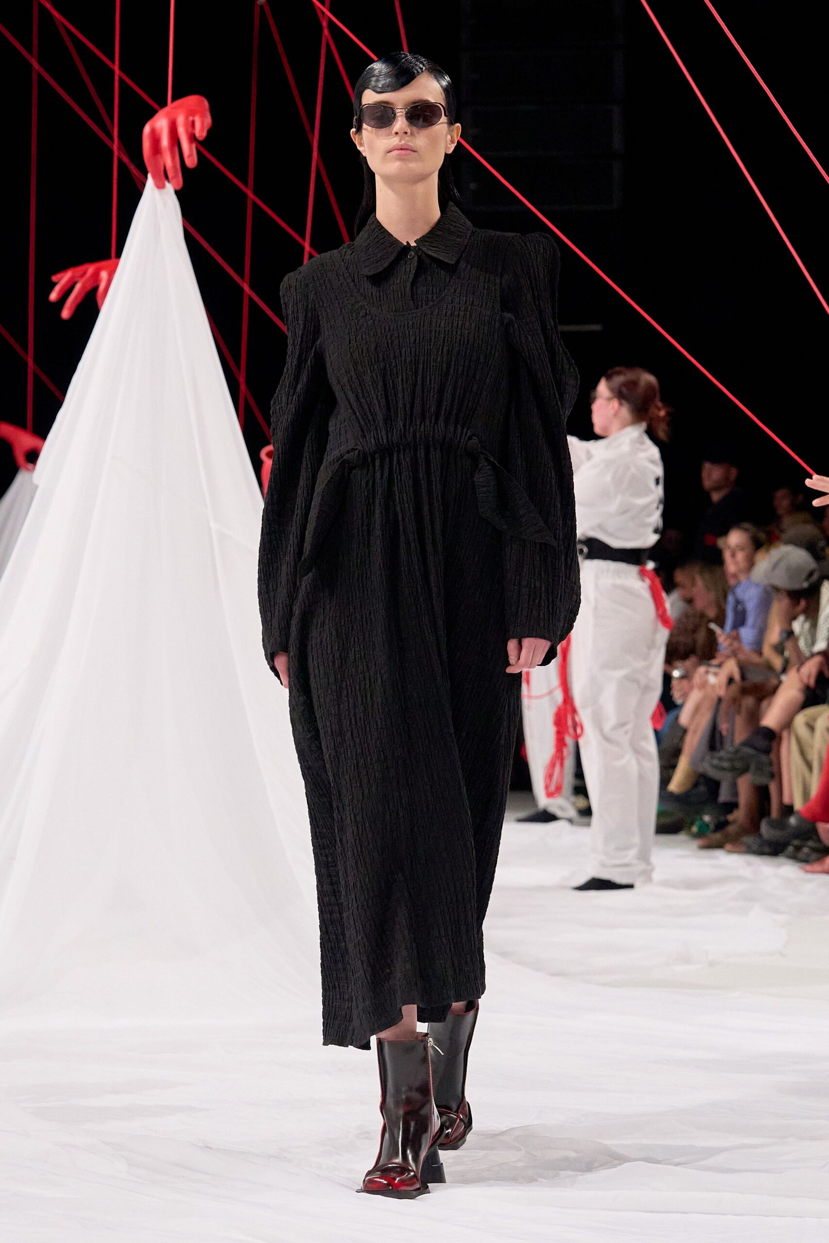 black pleated midi dress with boots