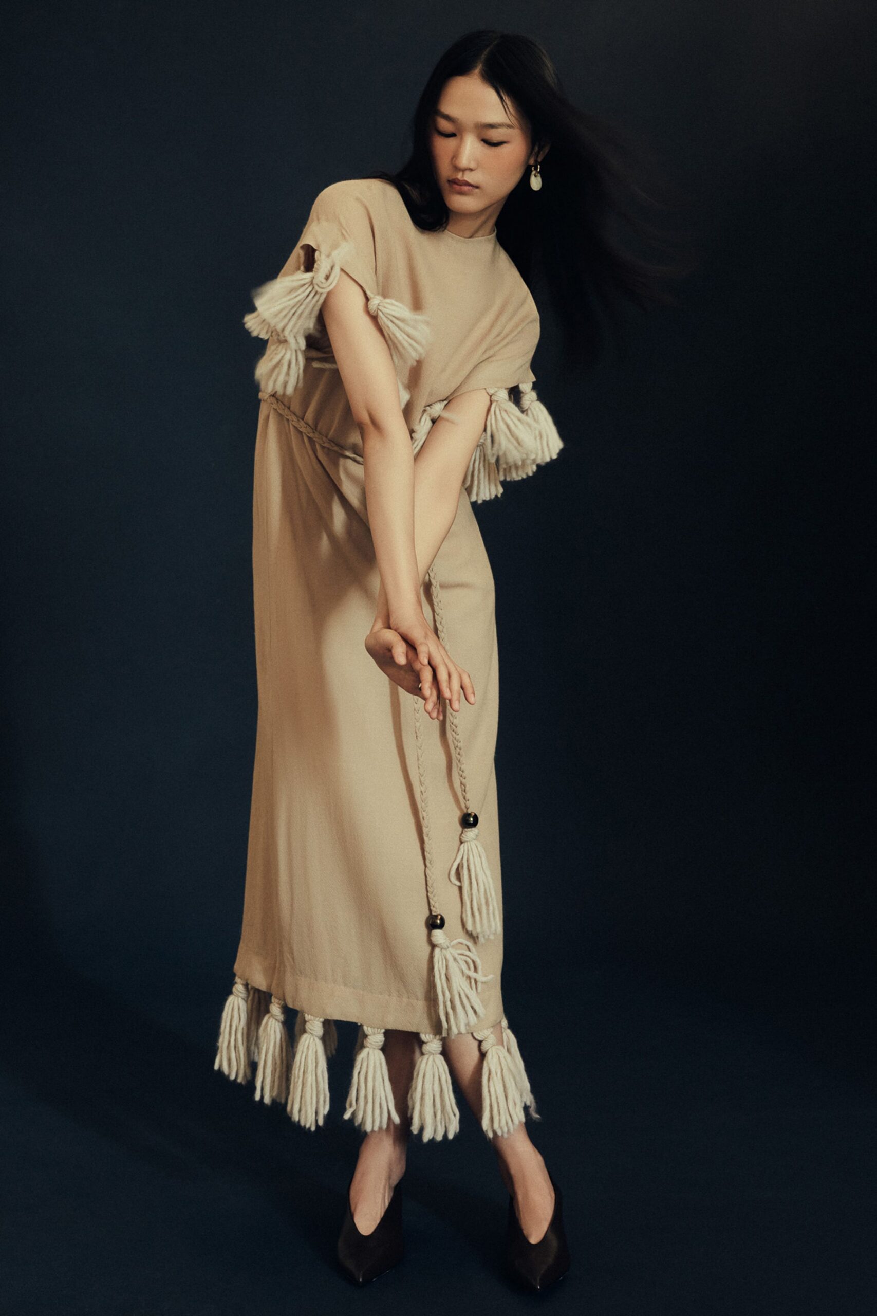 beige cotton short-sleeve v-neck fitted tiered fringed dress