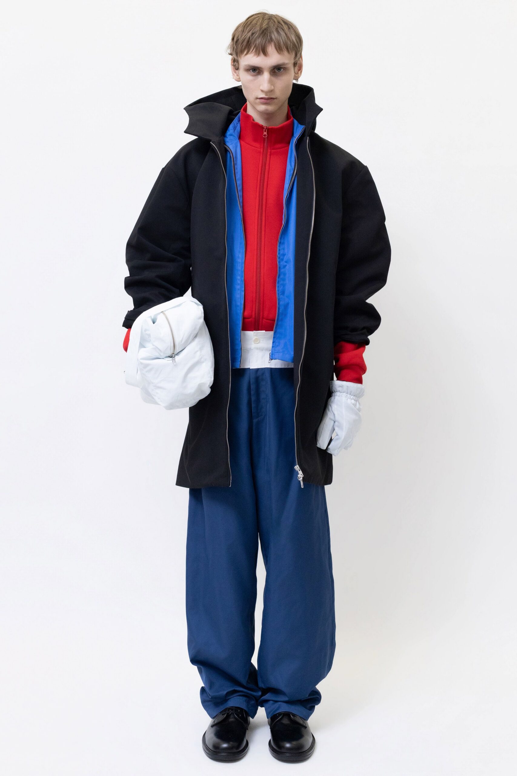 black cotton long-sleeve collared oversized zippered coat
