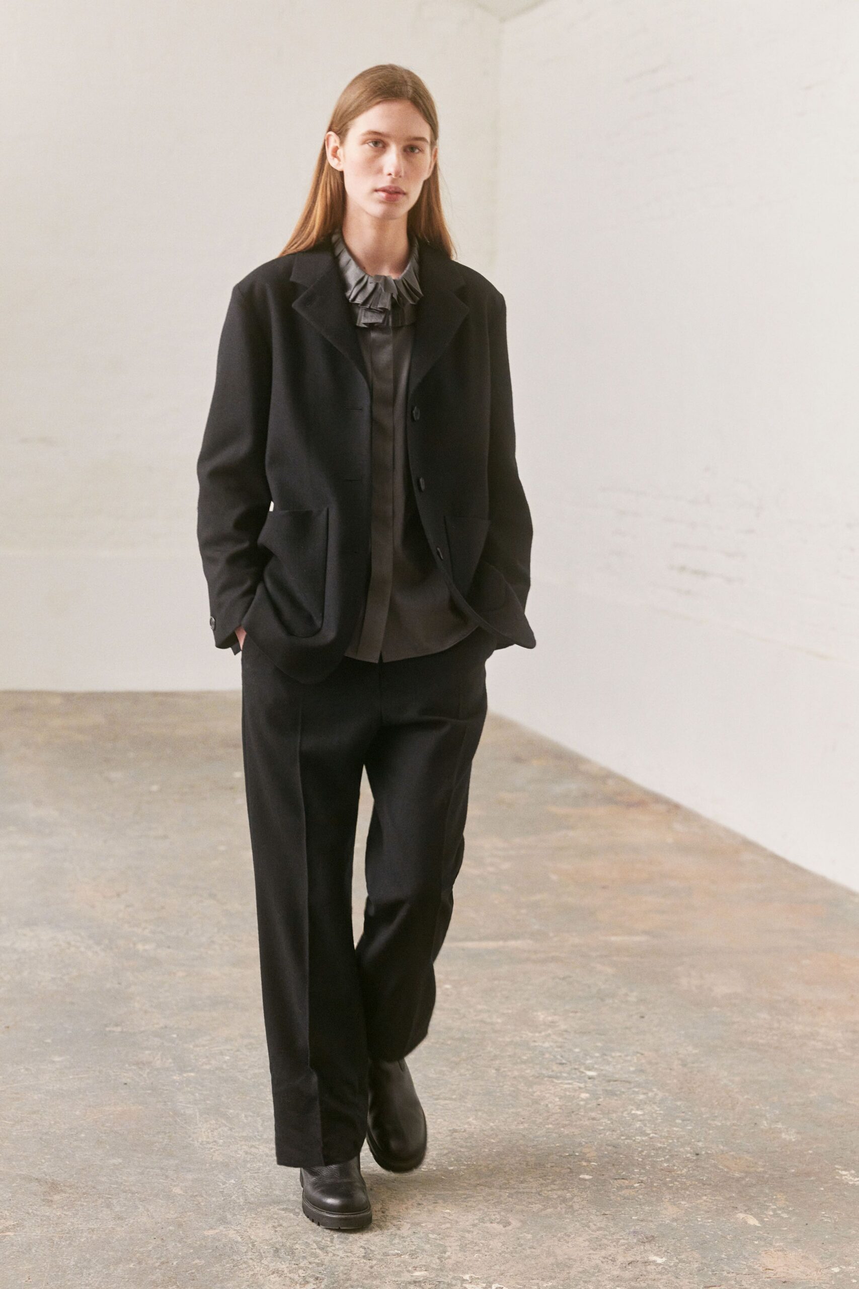 gray cotton long-sleeve collared fitted ruffled shirt