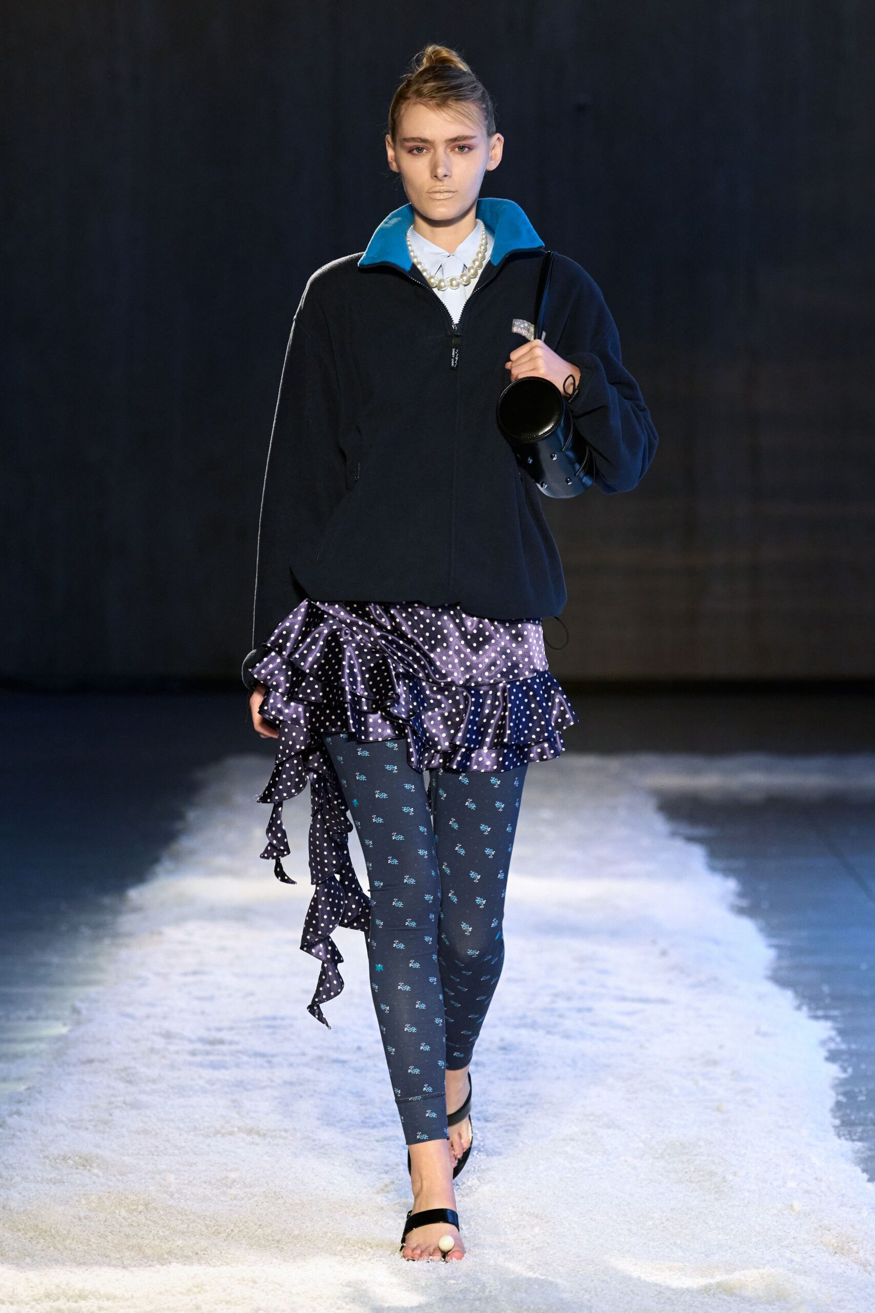 blue cotton fitted printed leggings