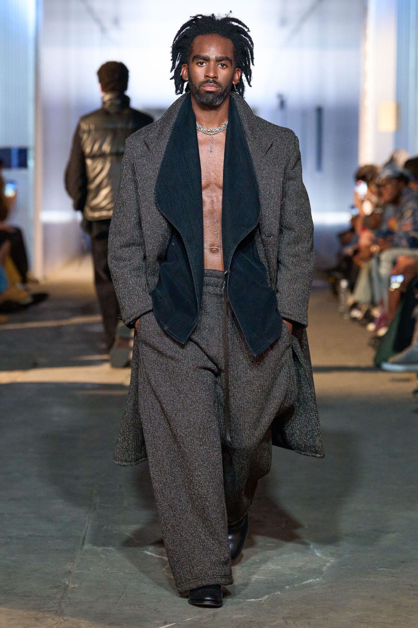 gray wool long-sleeve collared relaxed layered coat