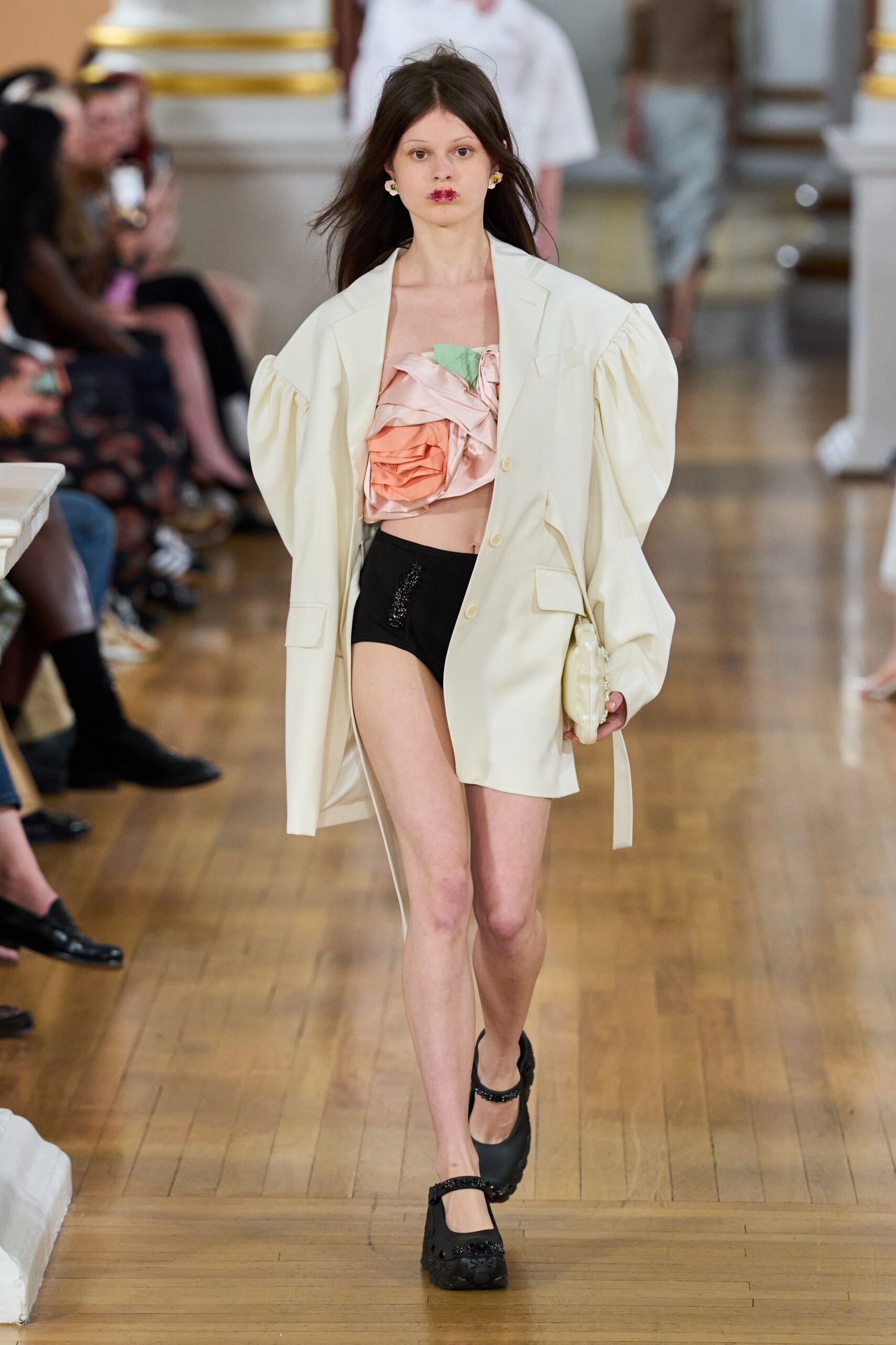 white cotton long-sleeve collared oversized jacket