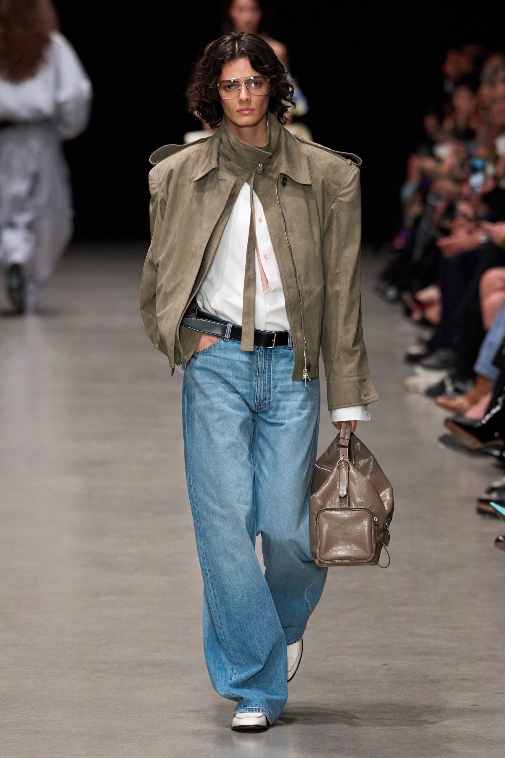 green leather long-sleeve collared relaxed buttoned jacket