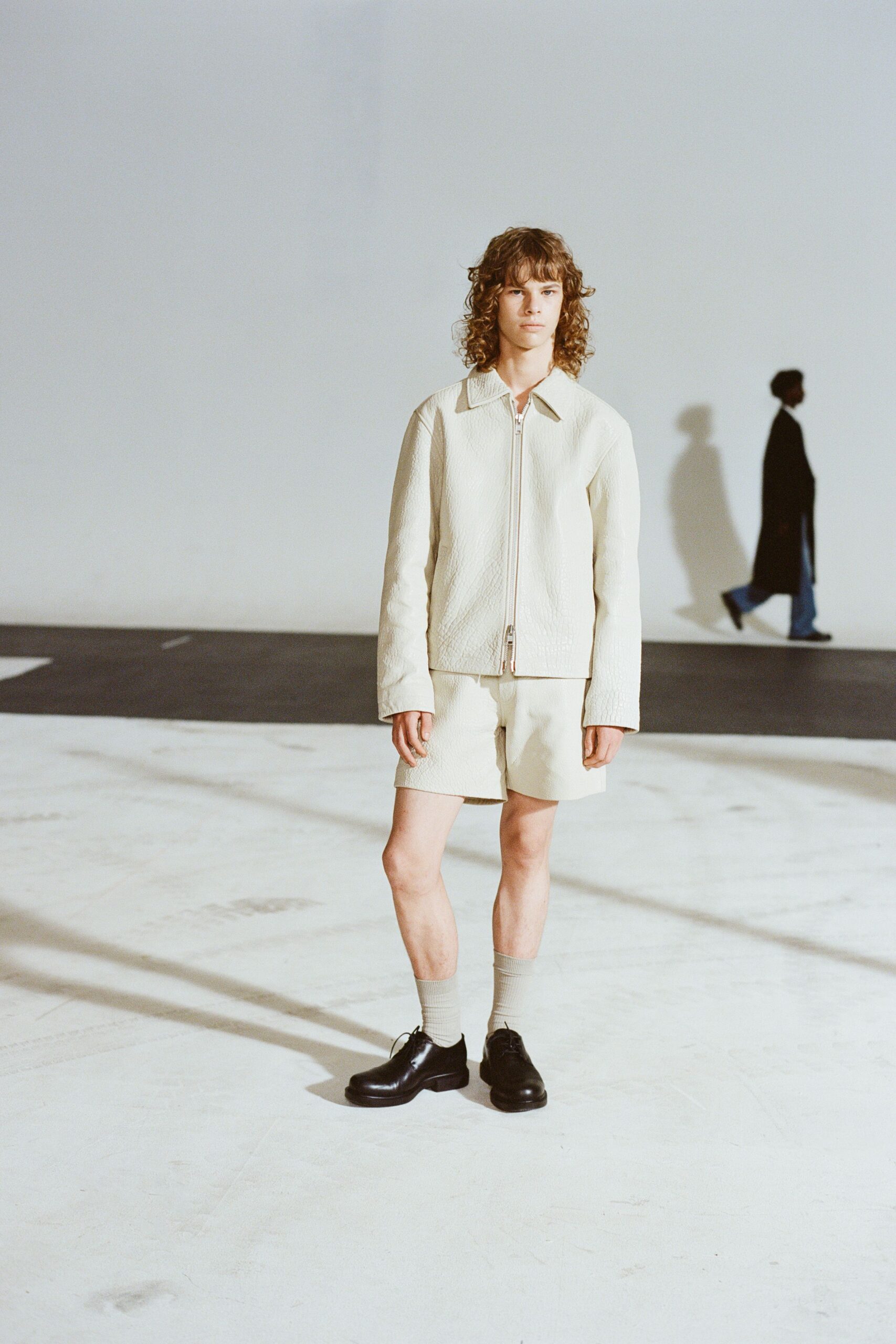 white cotton fitted jacket