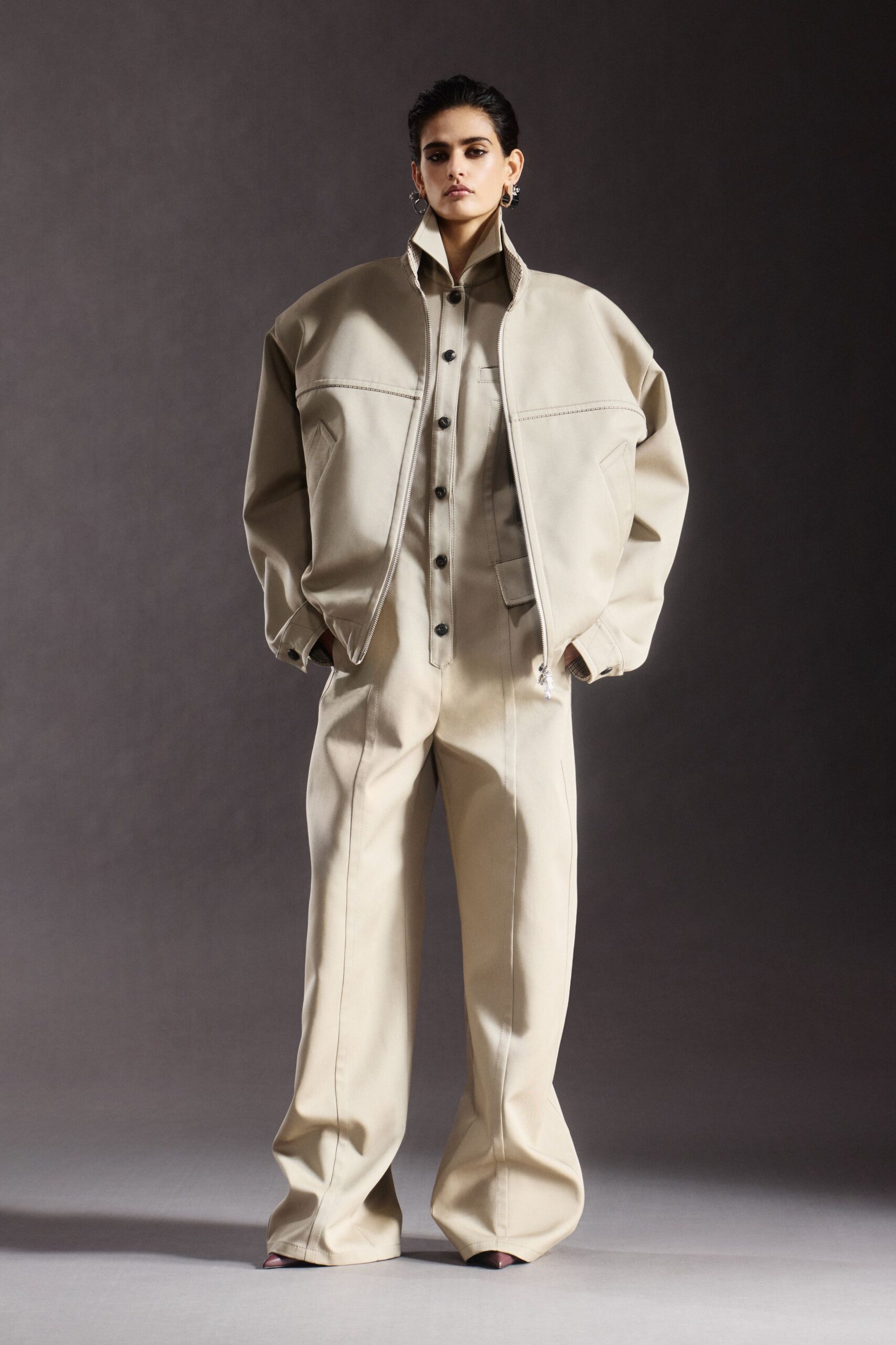 beige cotton long-sleeve collared oversized buttoned jacket