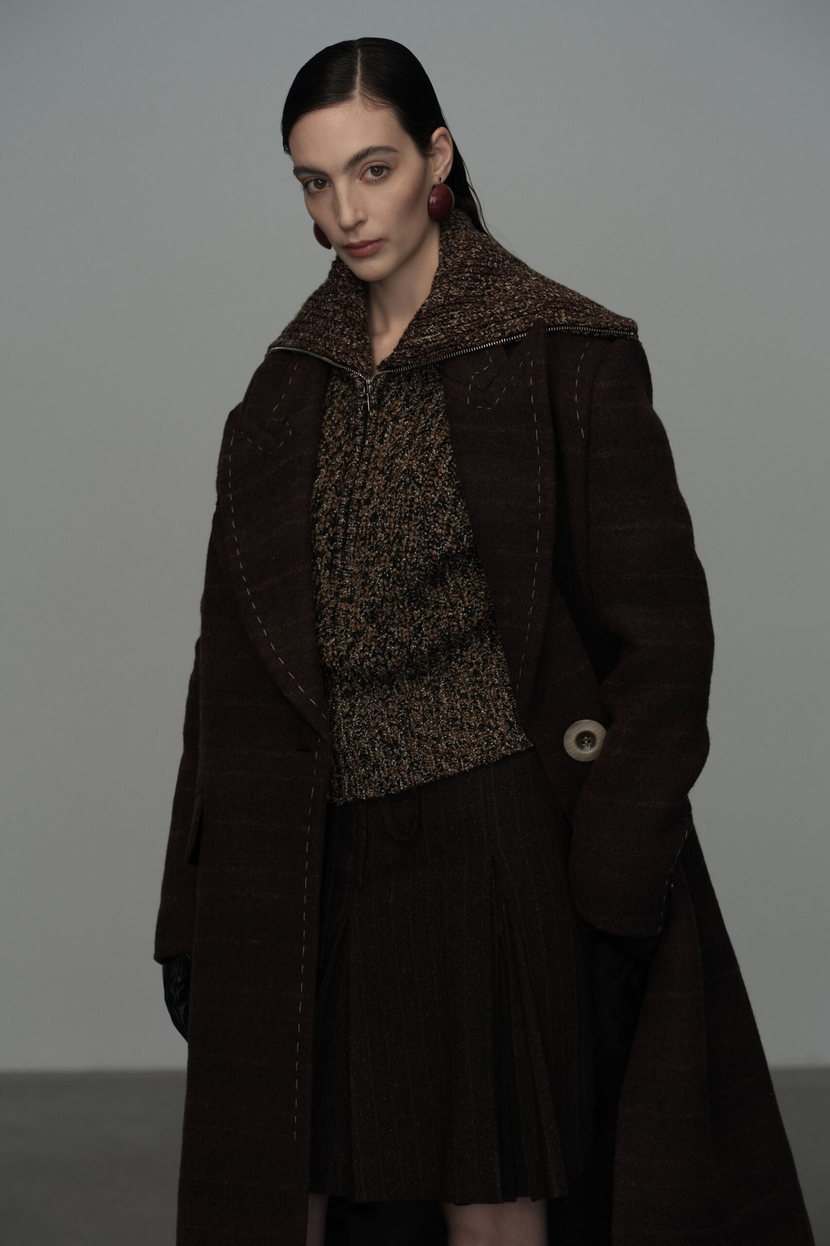 brown knit long-sleeve collared fitted textured top