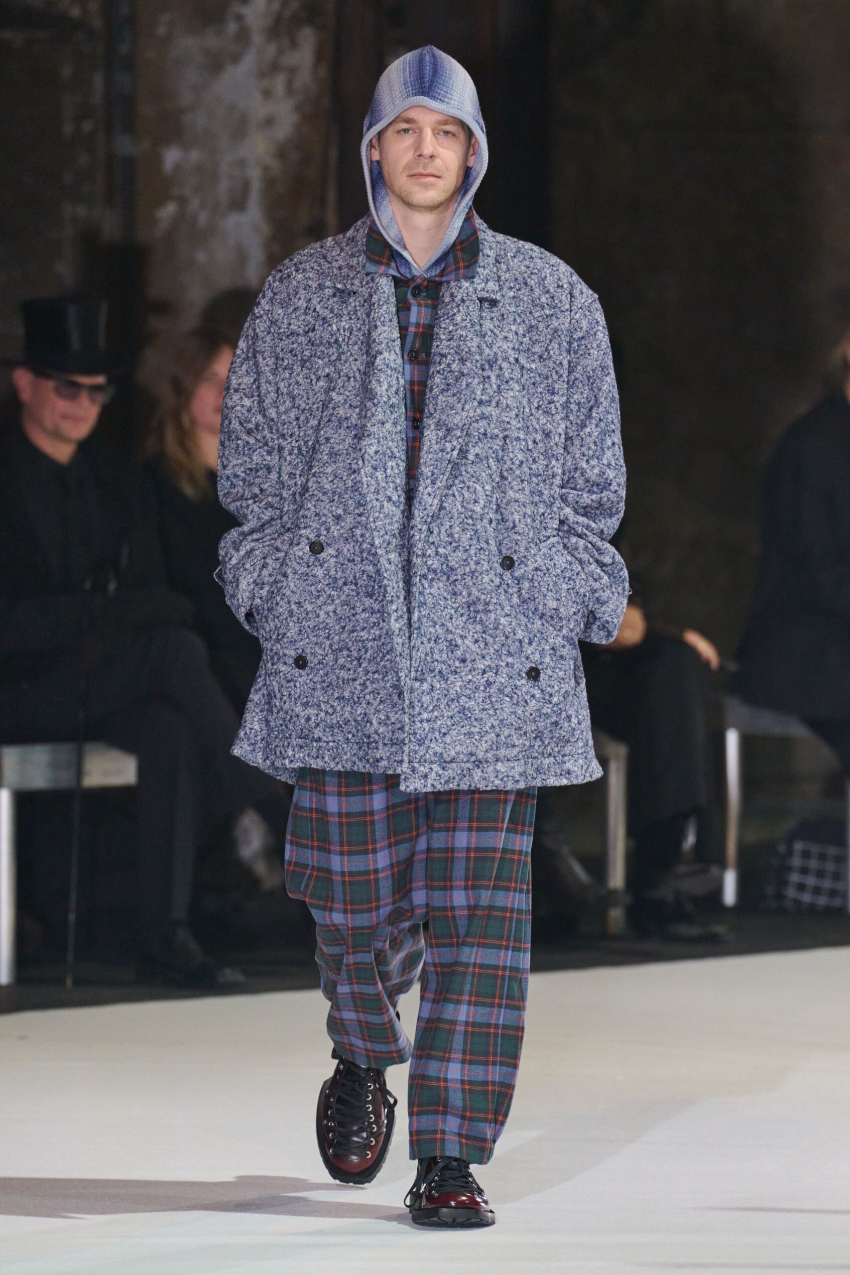 red cotton relaxed checked pants