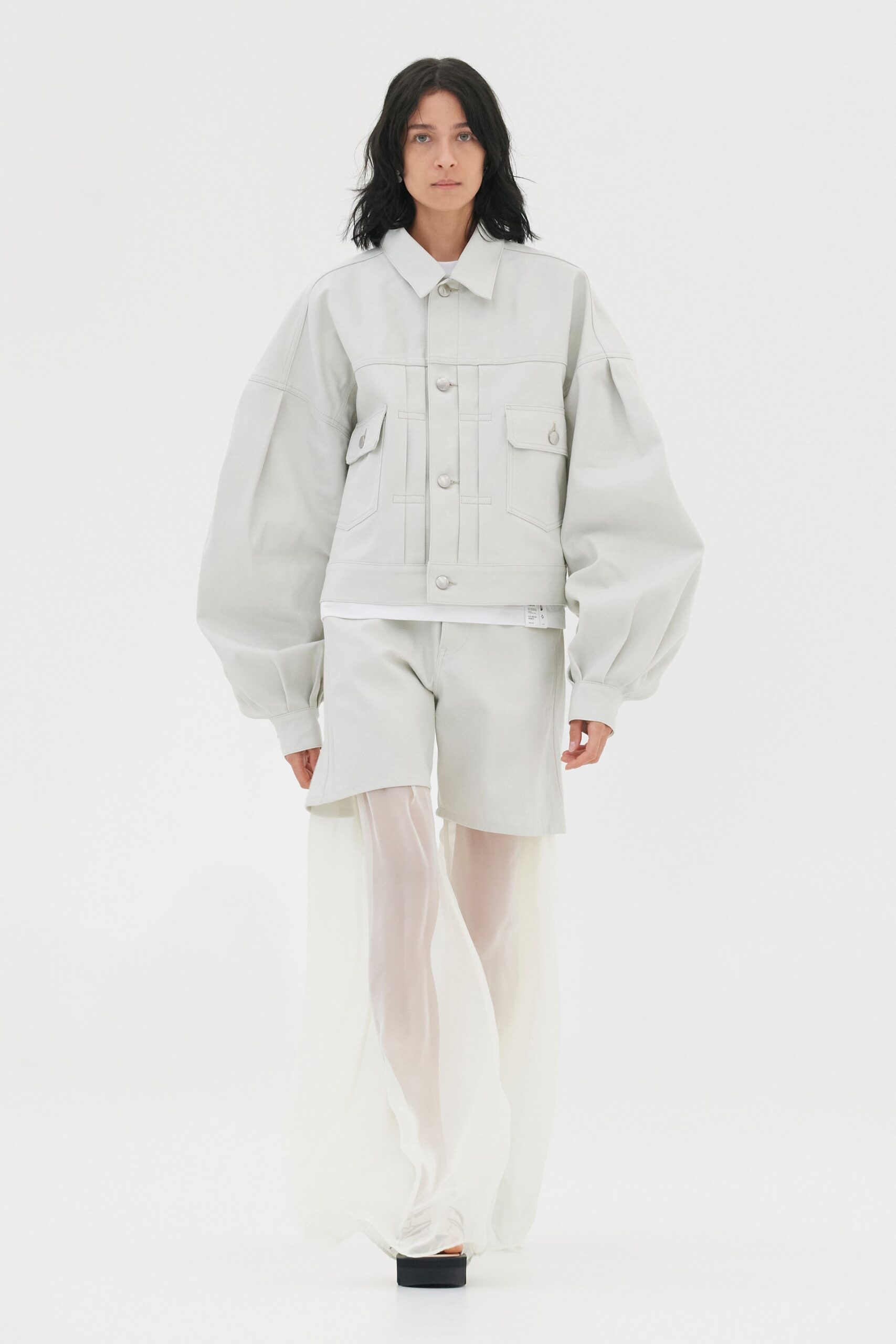 gray cotton long-sleeve collared oversized buttoned pockets jacket