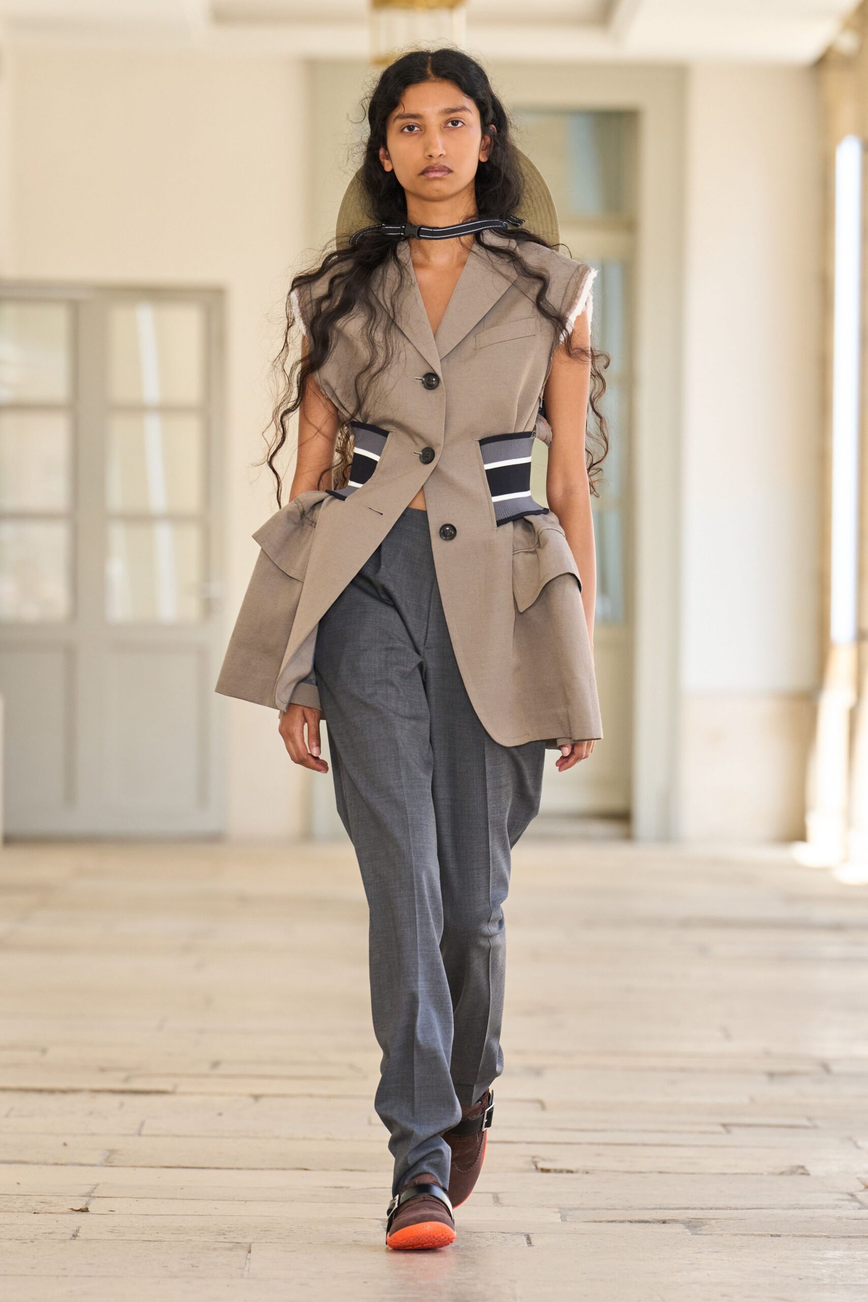 beige cotton sleeveless collared tailored buttoned layered blazer