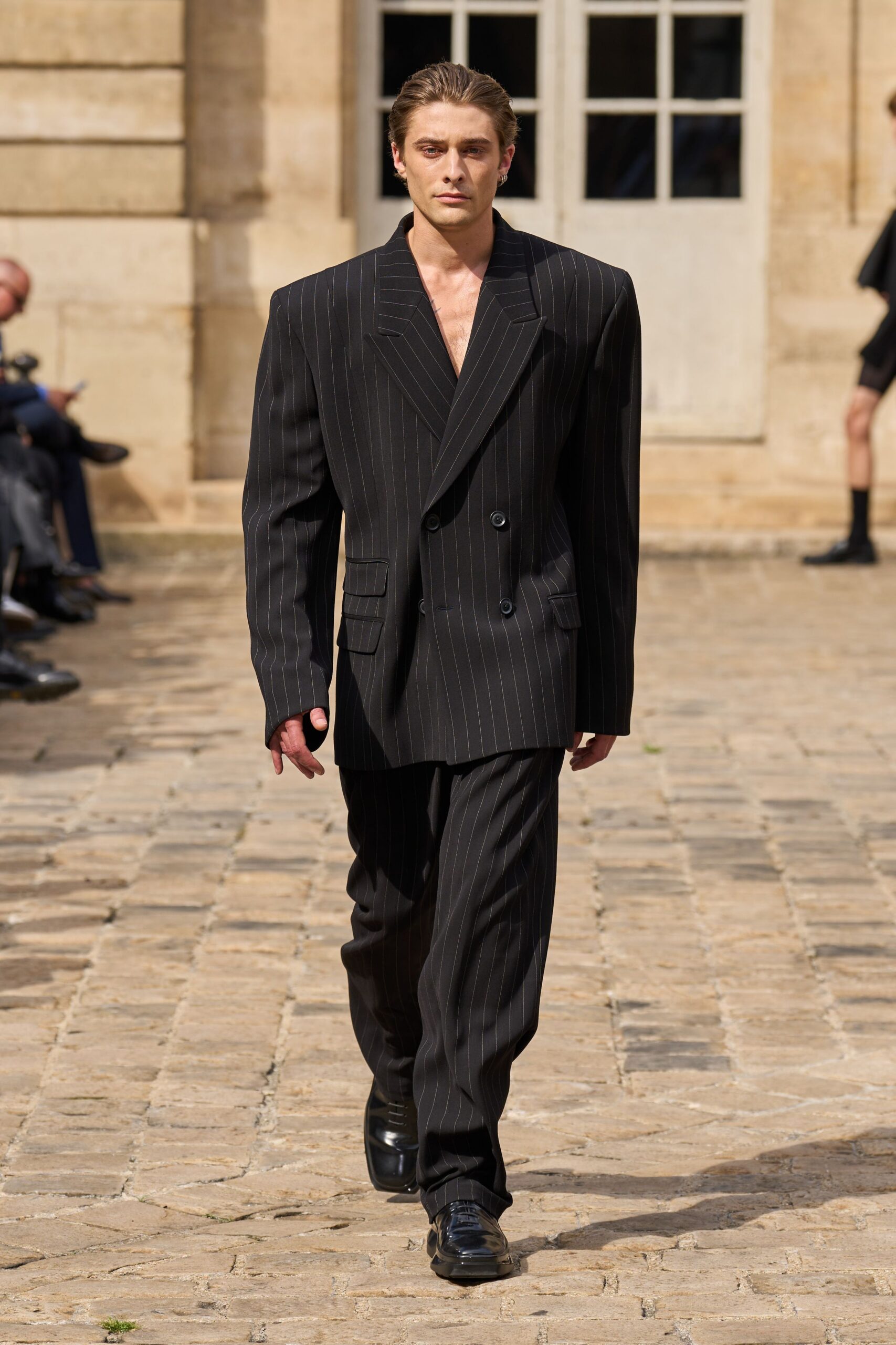 black wool long-sleeve collared tailored striped suit