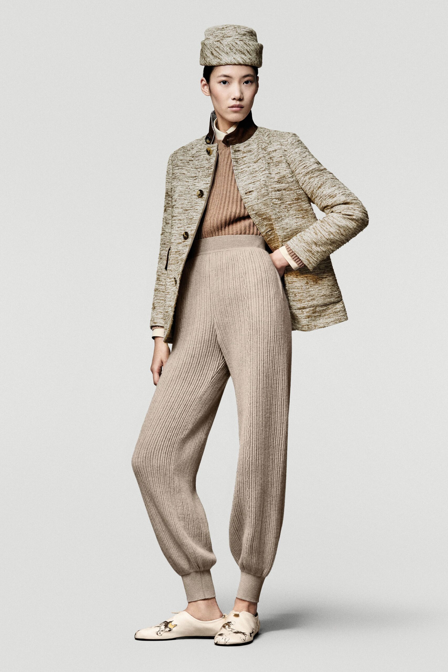 beige tweed long-sleeve collared structured buttoned jacket
