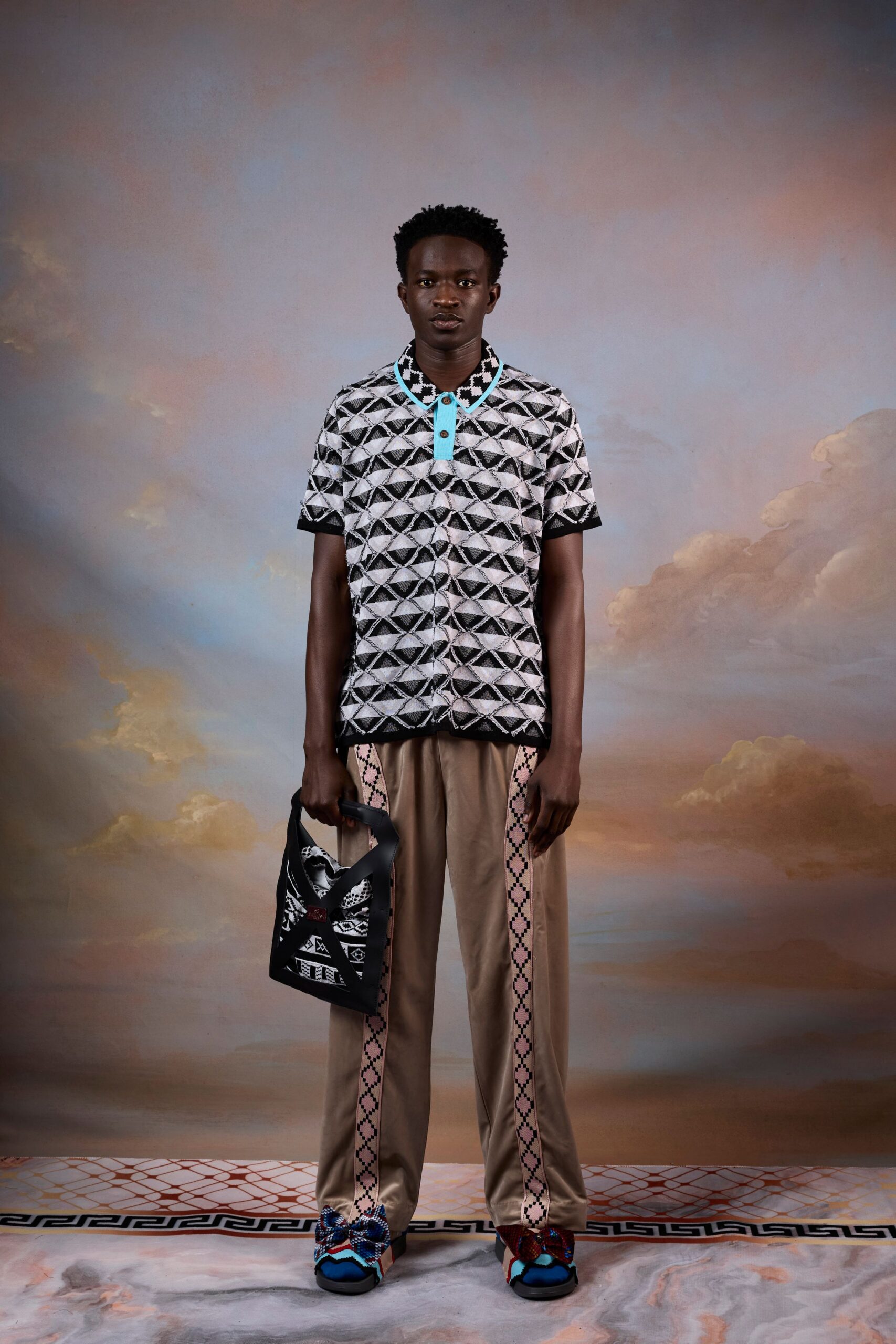 printed short-sleeve shirt with relaxed pants