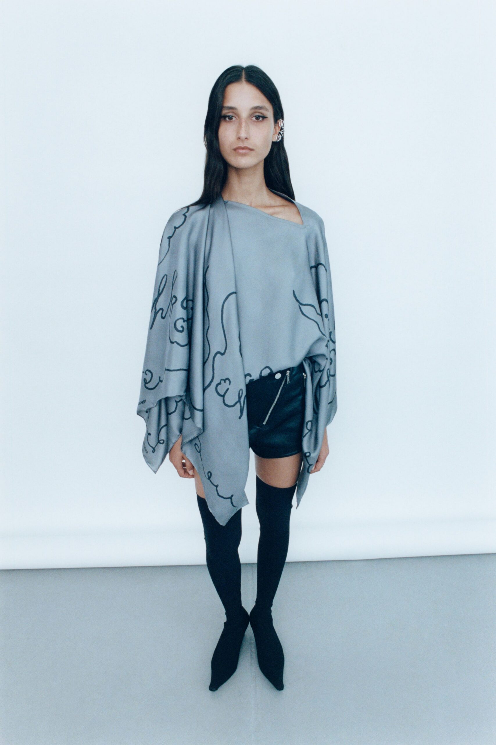 gray silk sleeveless off-shoulder relaxed printed top