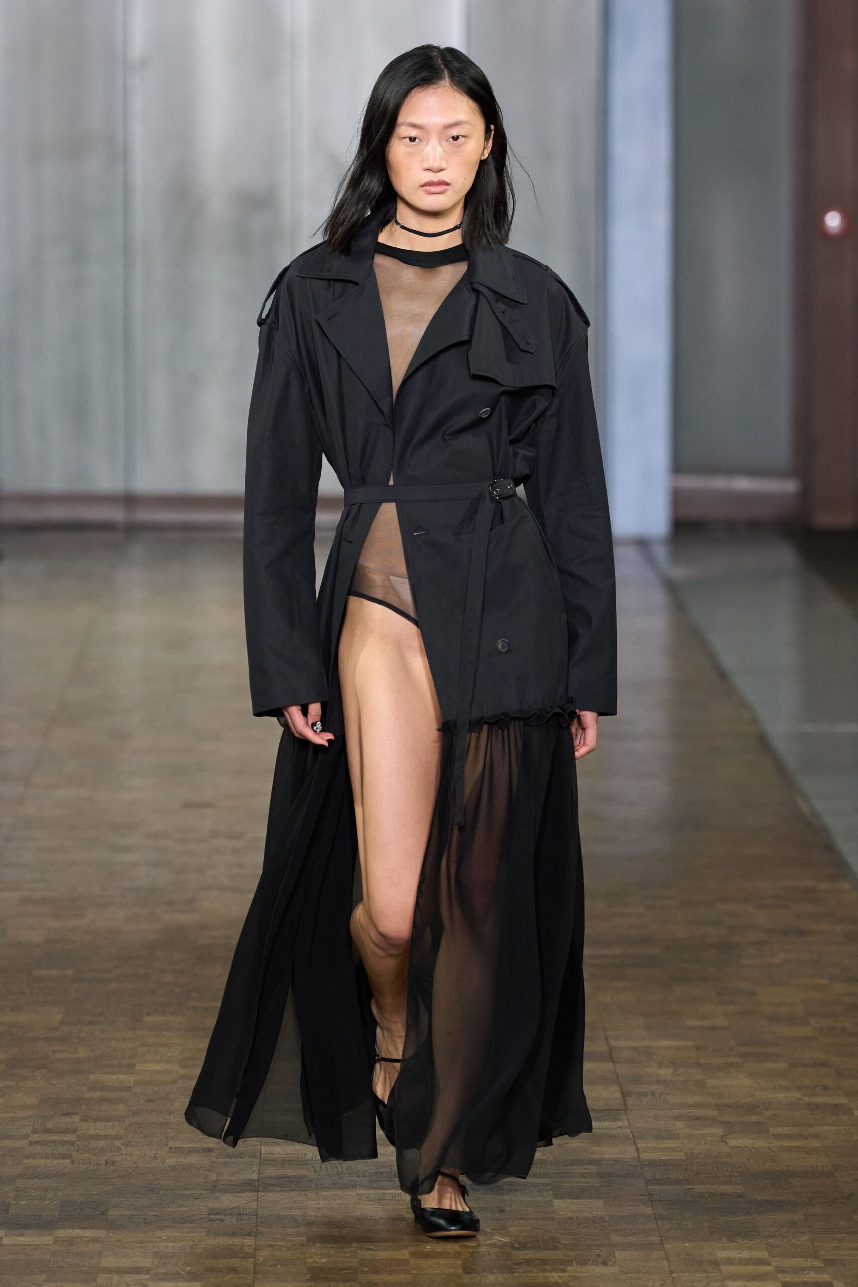 black cotton long-sleeve collared relaxed layered zippered coat