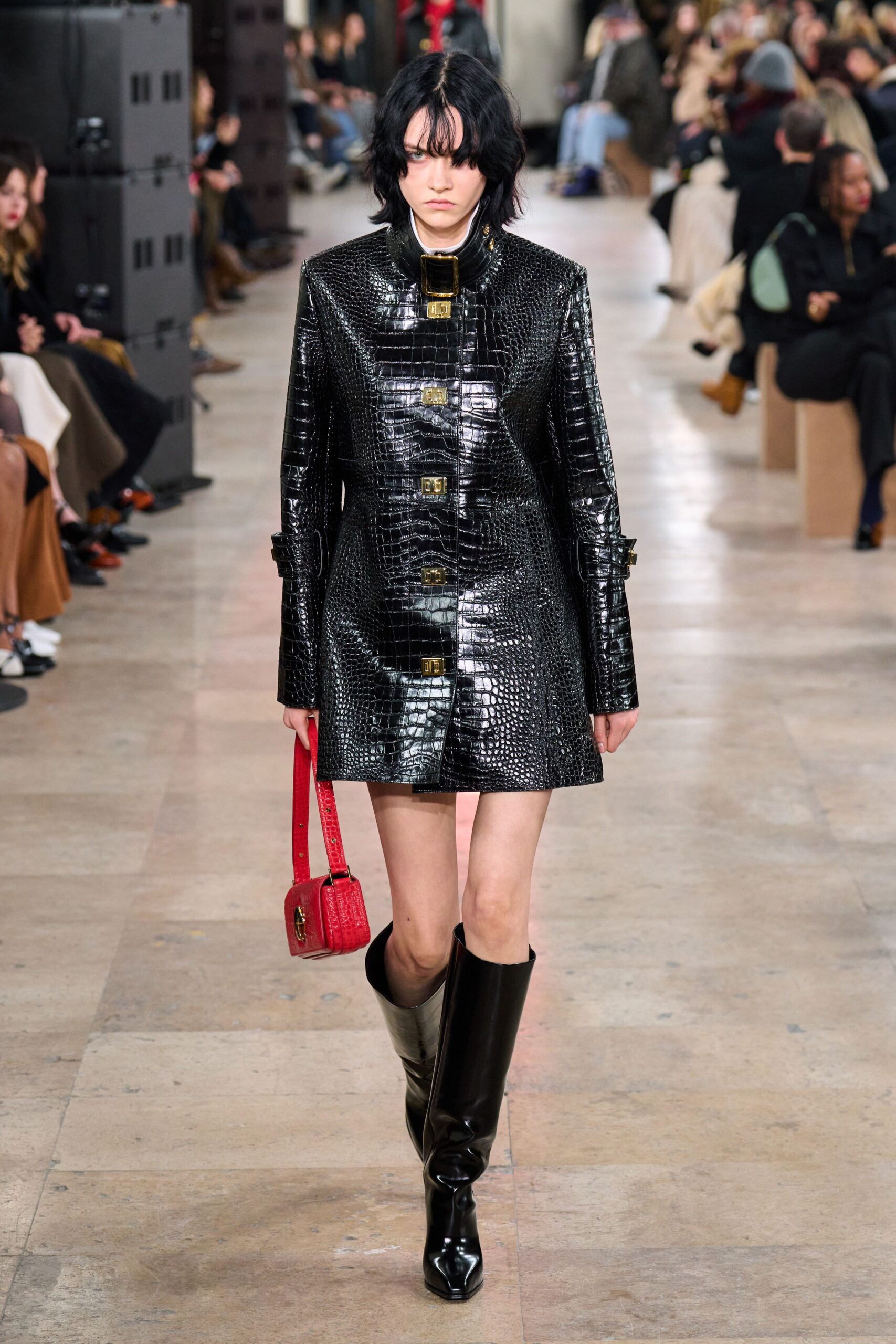 black leather long-sleeve collared fitted zippered coat