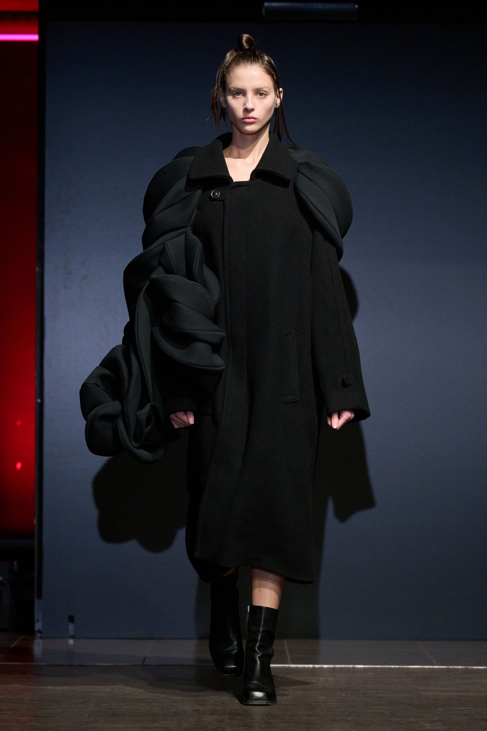 black wool long-sleeve collared relaxed draped coat