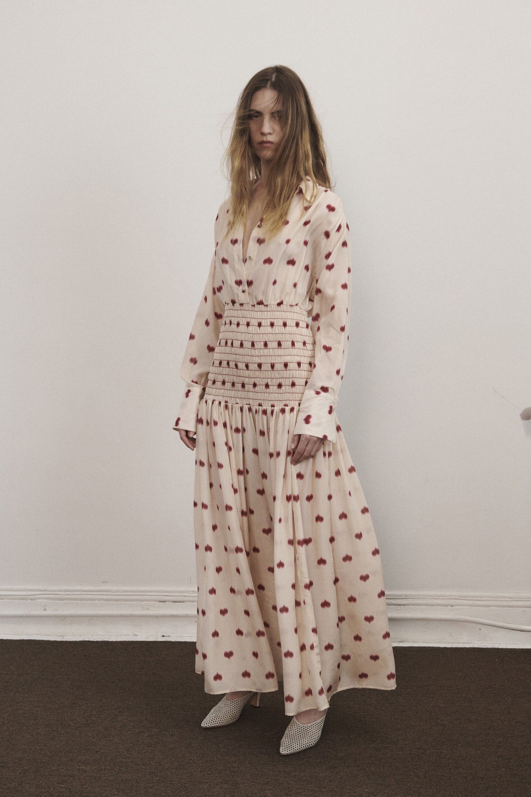 beige cotton long-sleeve v-neck fitted printed tiered dress