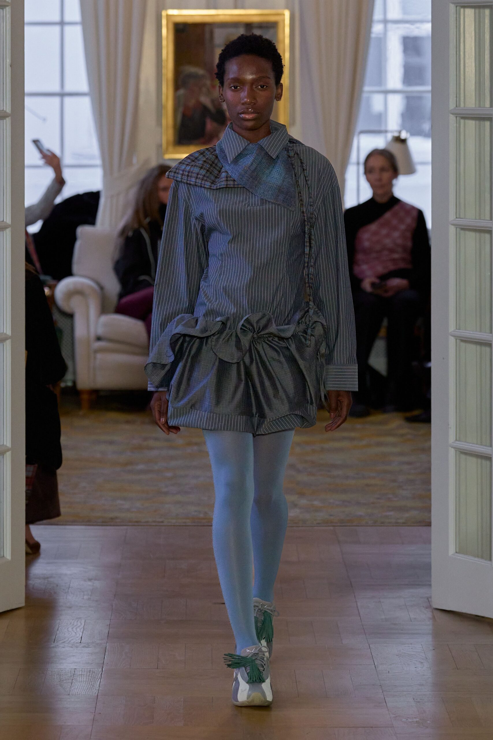 blue cotton long-sleeve collared relaxed pleated buttoned shirt-dress