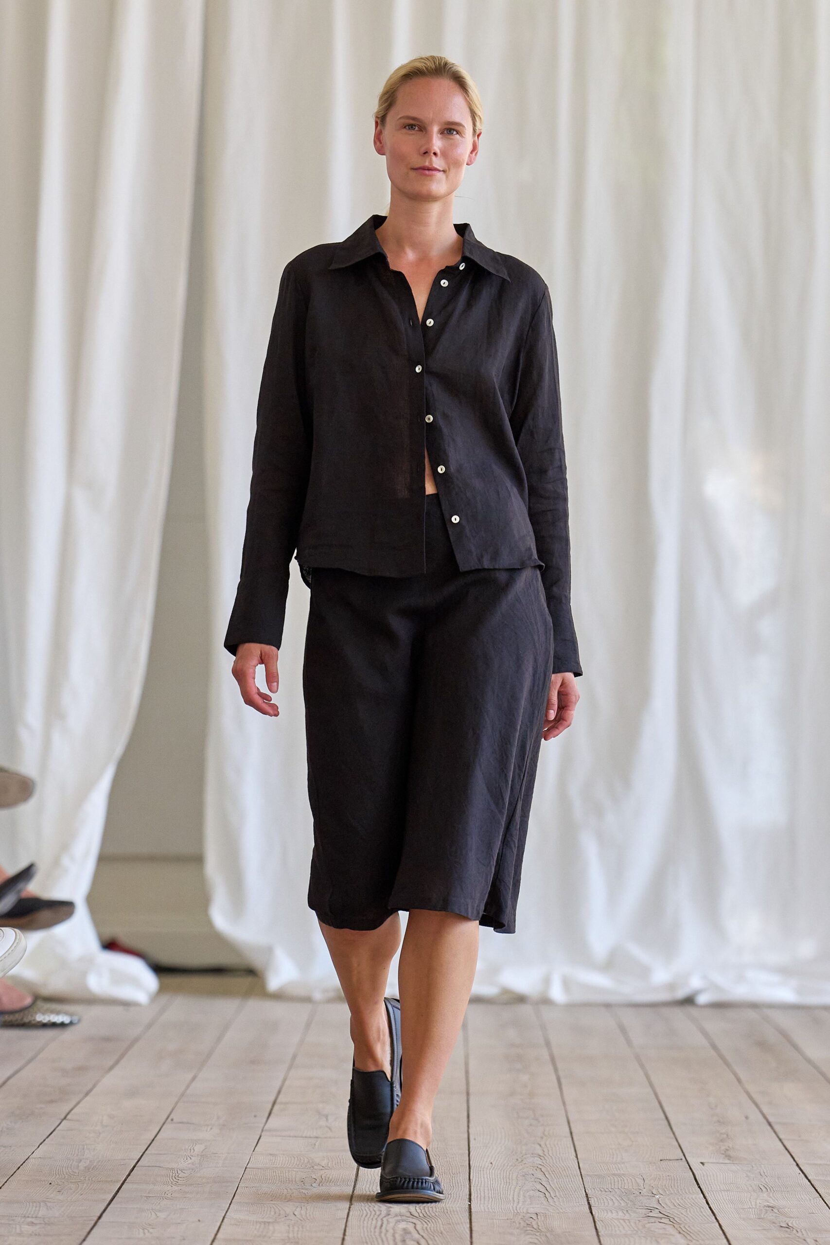 black linen long-sleeve collared relaxed shirt