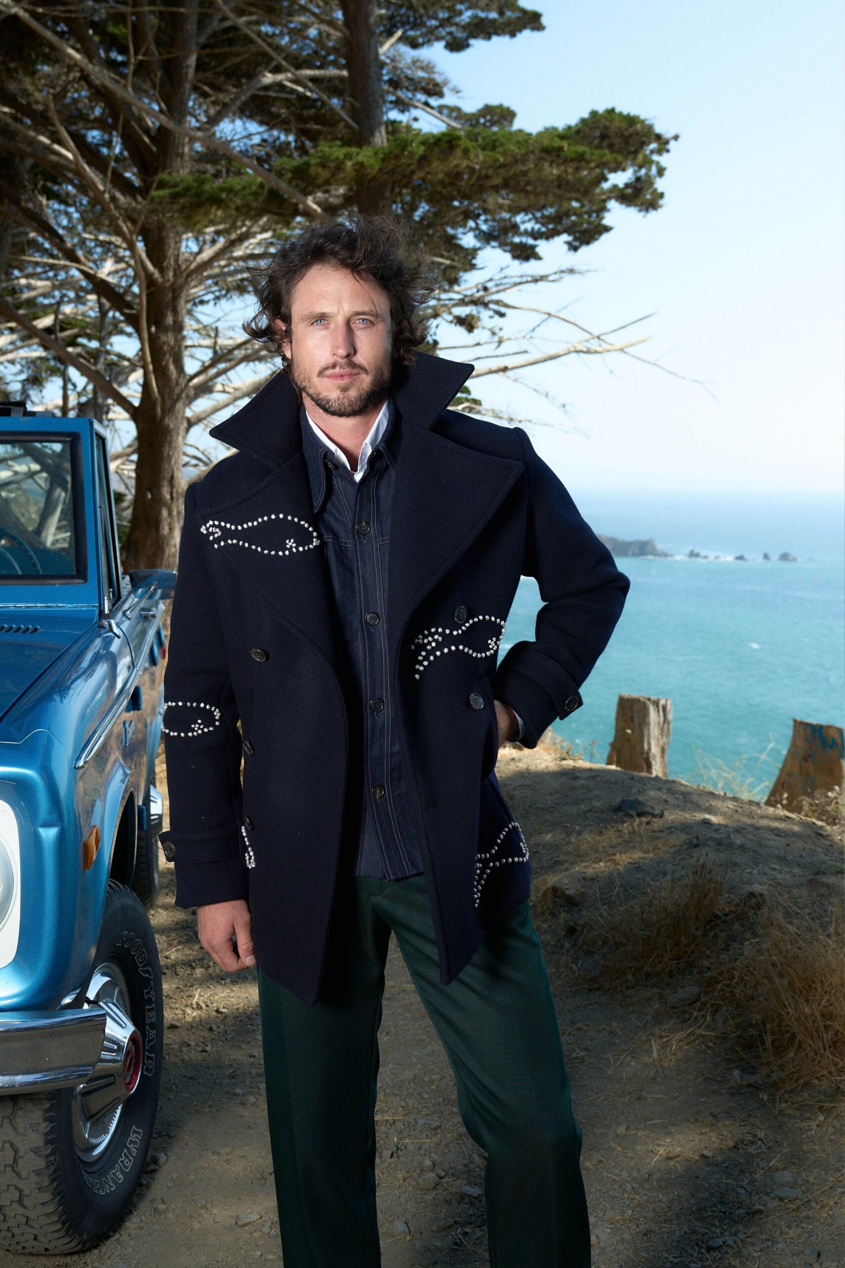 blue wool long-sleeve collared fitted buttoned embroidered coat
