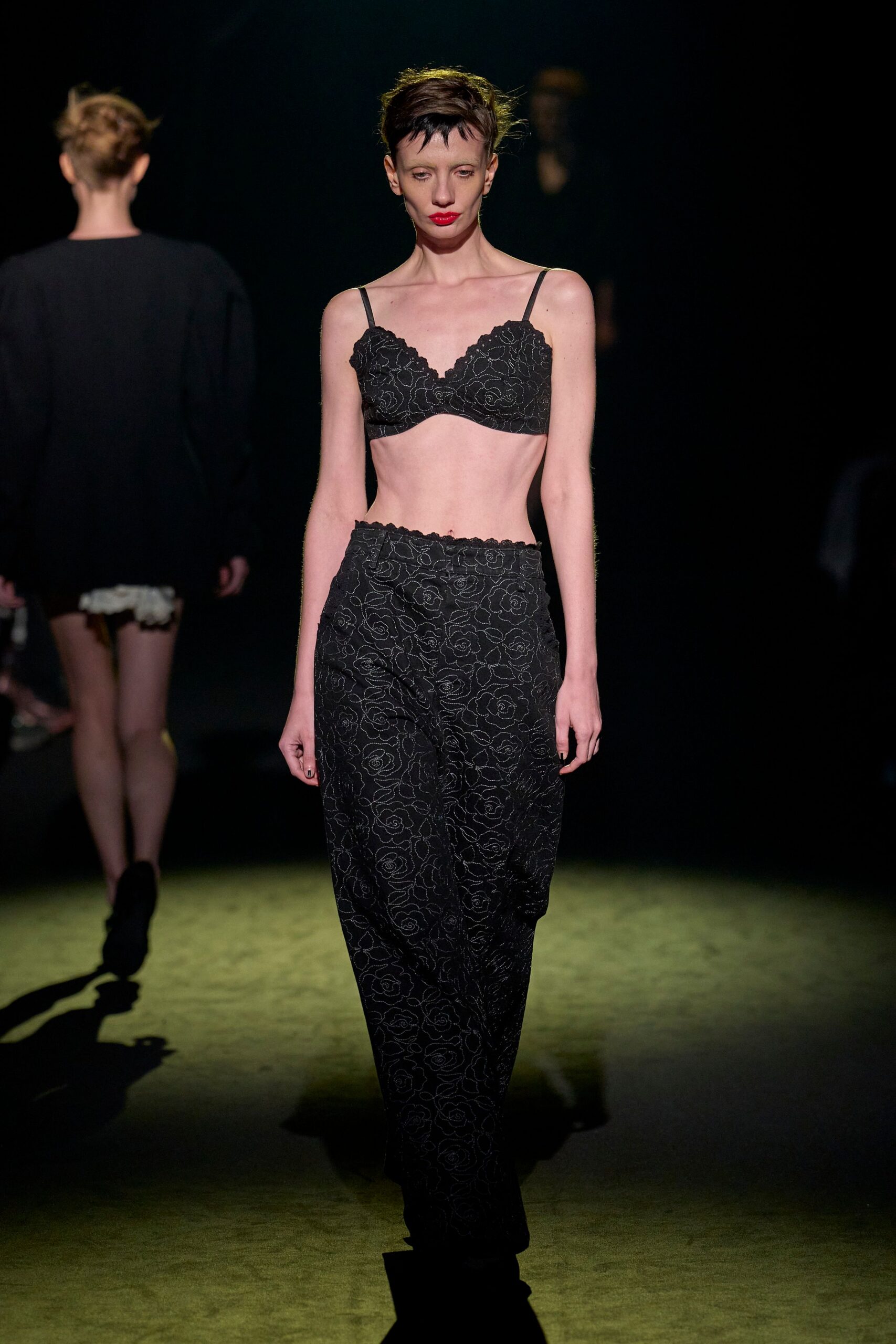 black lace sleeveless low-cut fitted embroidered cropped crop-top