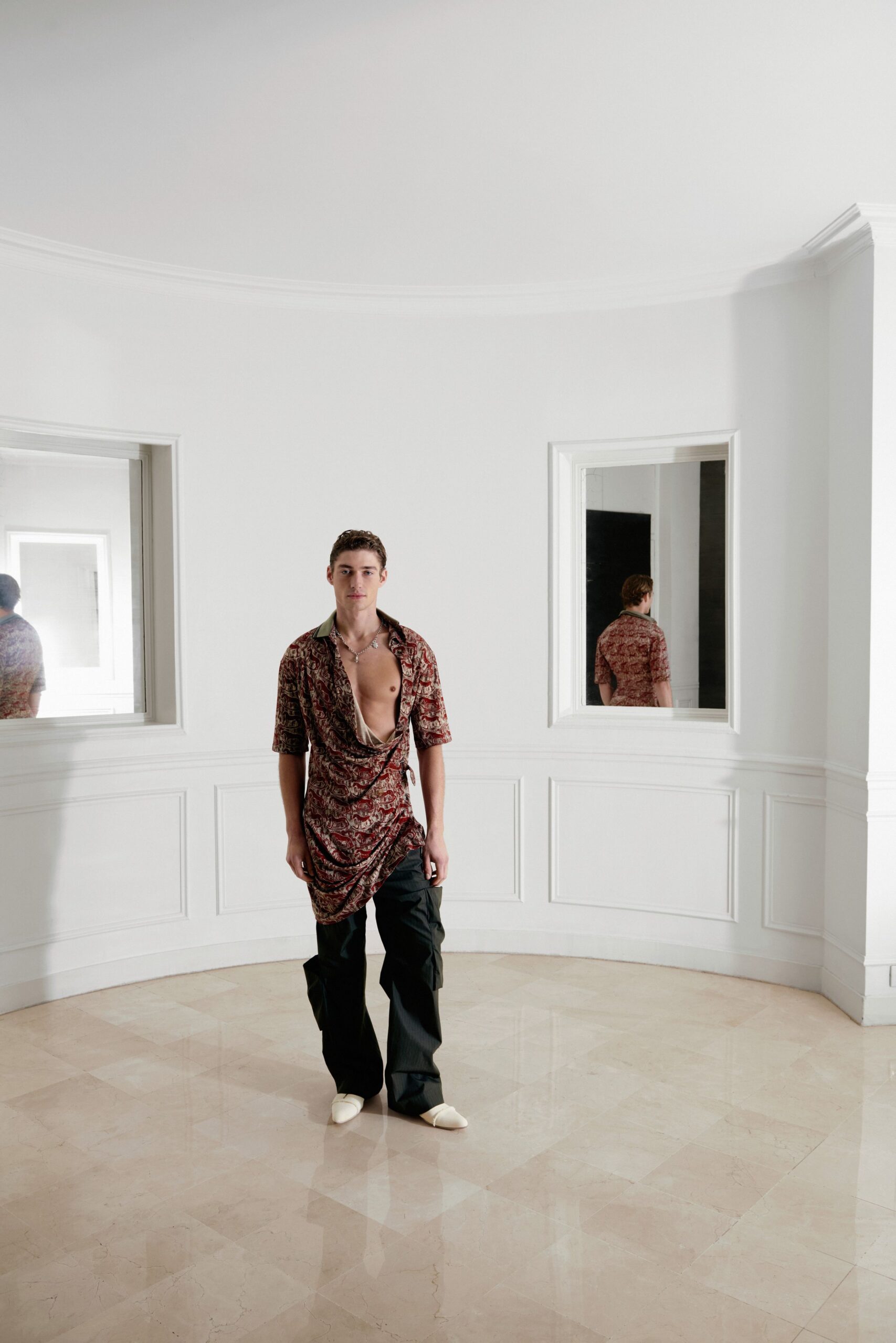 red cotton short-sleeve v-neck relaxed printed shirt