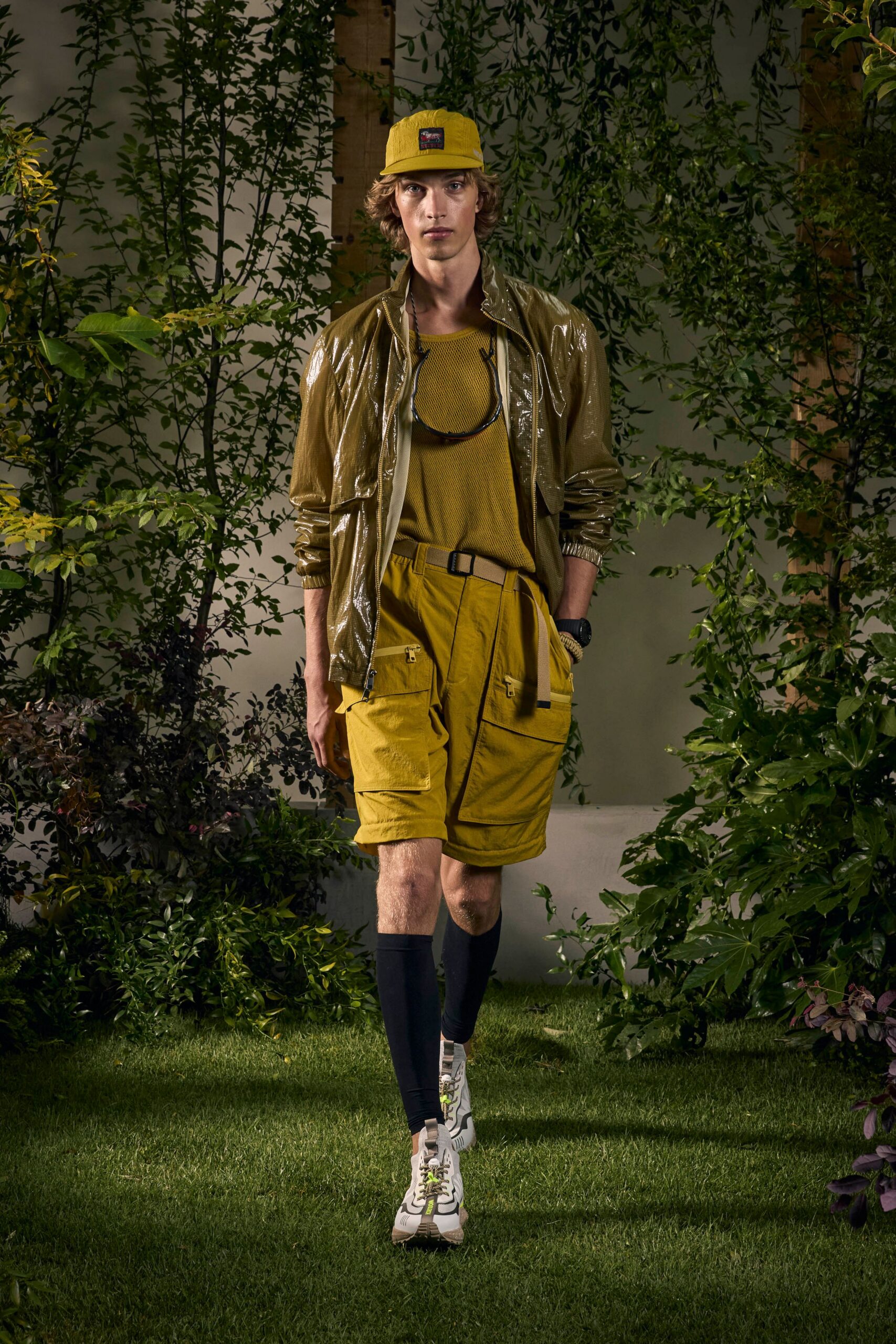 gold vinyl short-sleeve relaxed zippered shiny jacket
