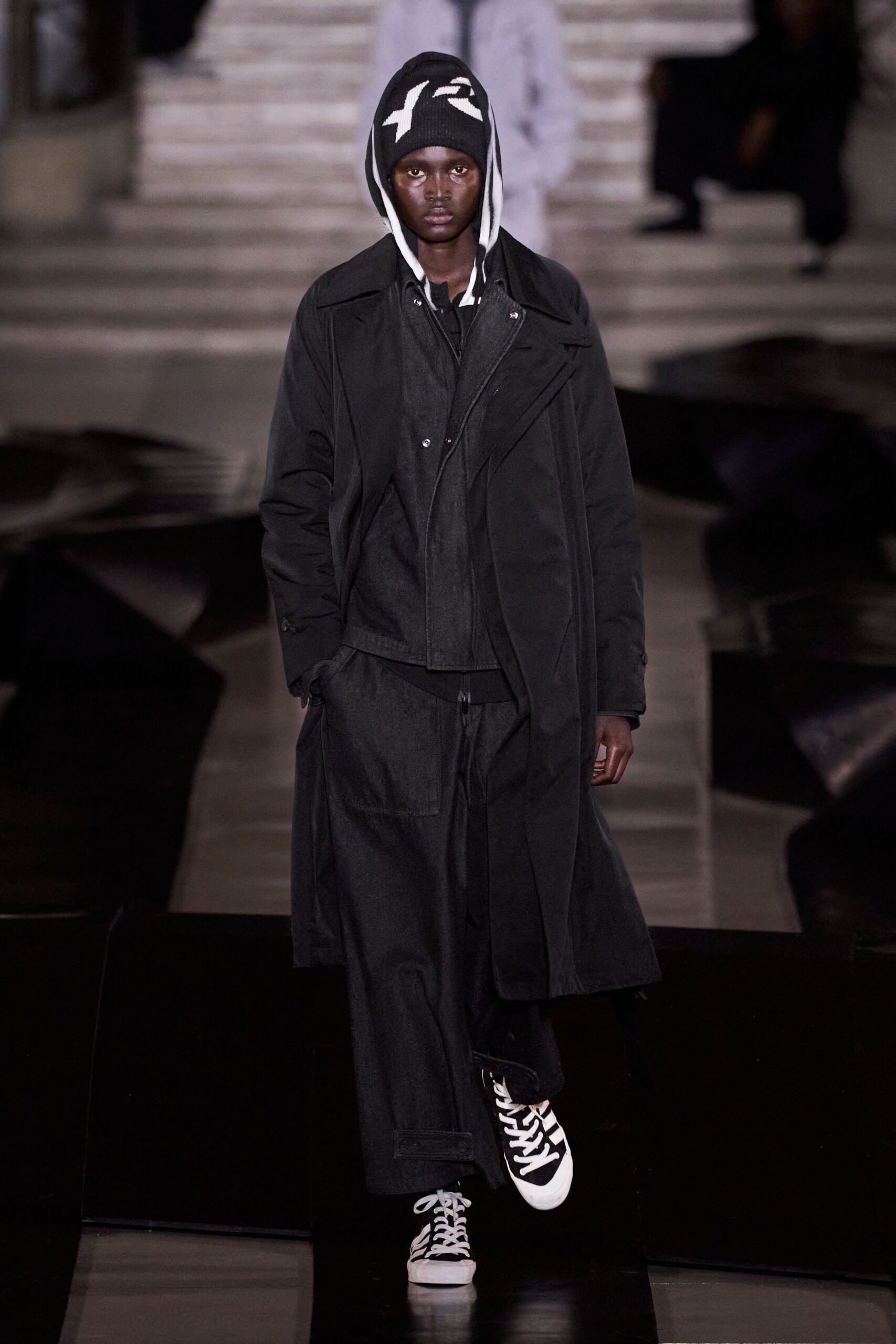 black cotton long-sleeve collared relaxed zippered maxi coat
