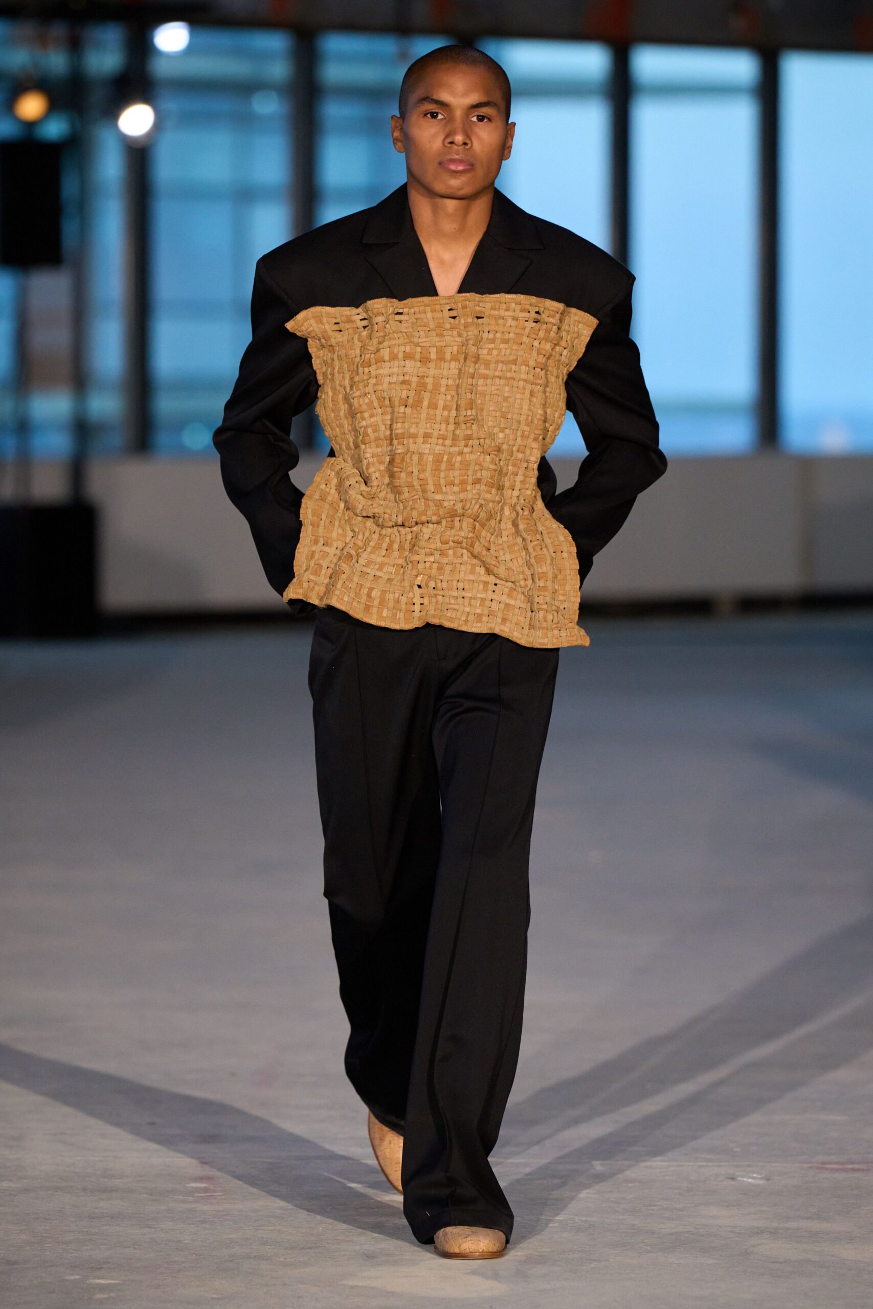 beige cotton long-sleeve collared fitted pleated top