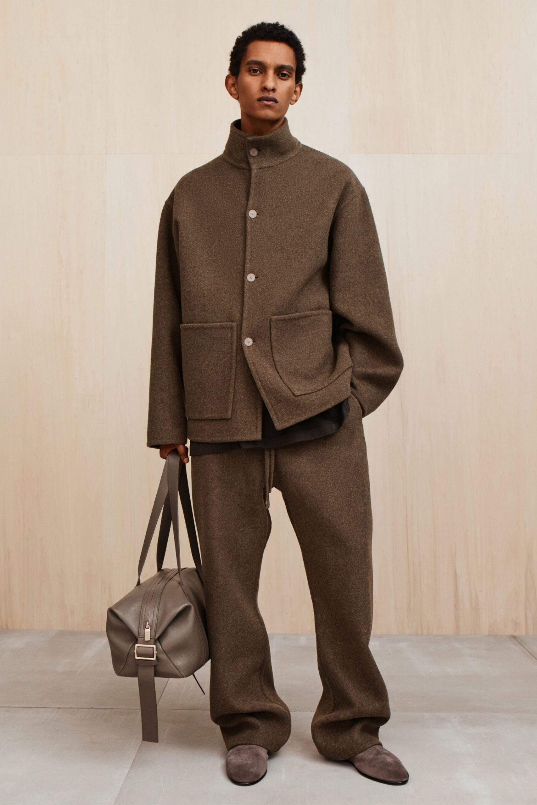 brown wool long-sleeve collared relaxed buttoned pockets jacket