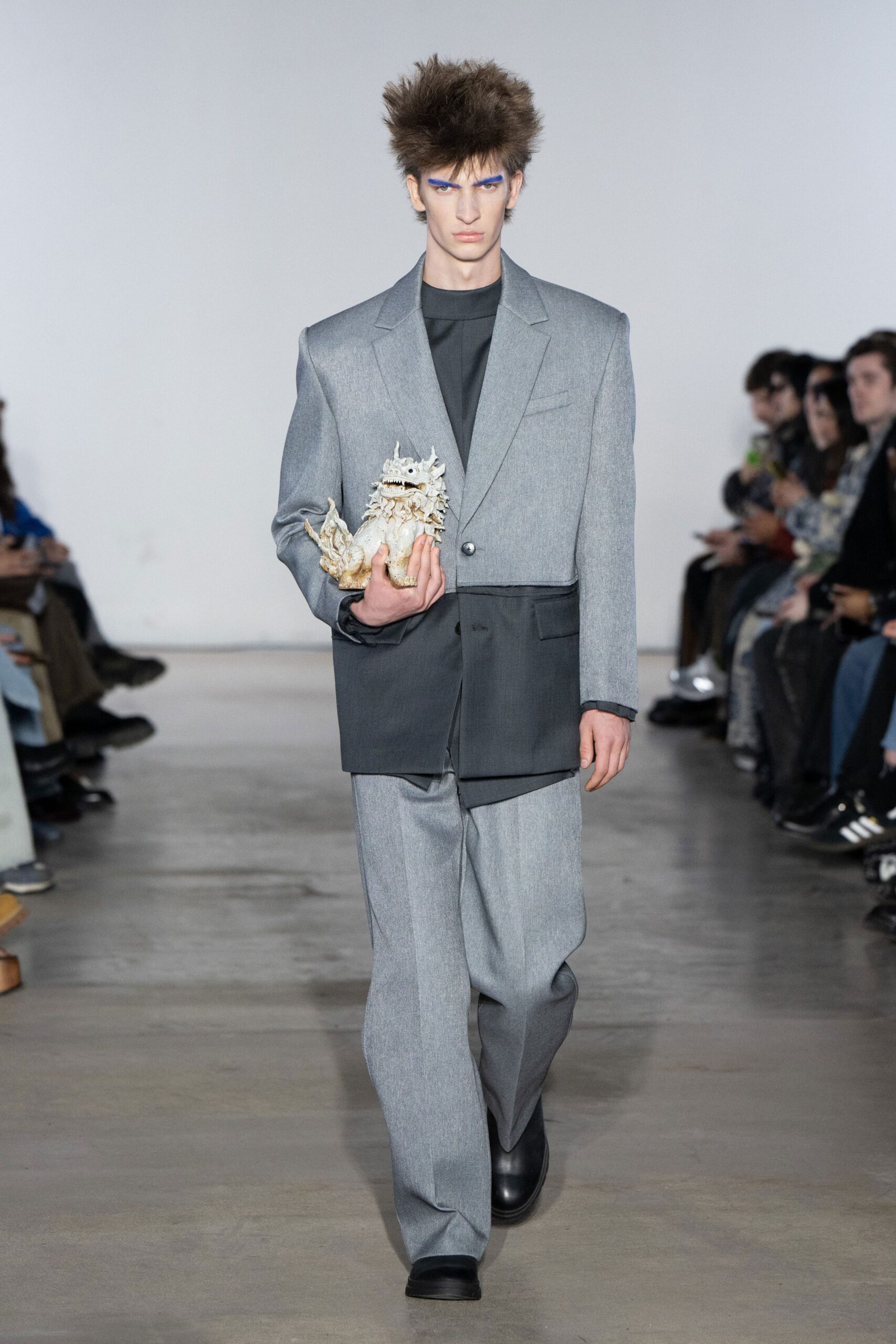gray wool long-sleeve collared structured buttoned suit