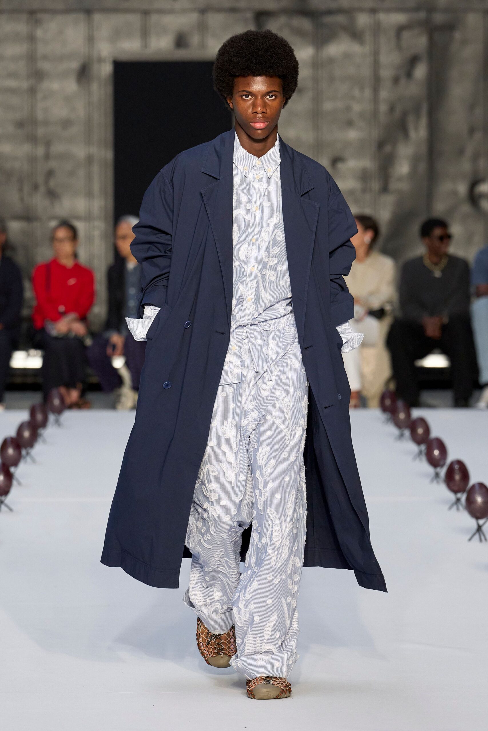blue cotton long-sleeve collared relaxed buttoned trench
