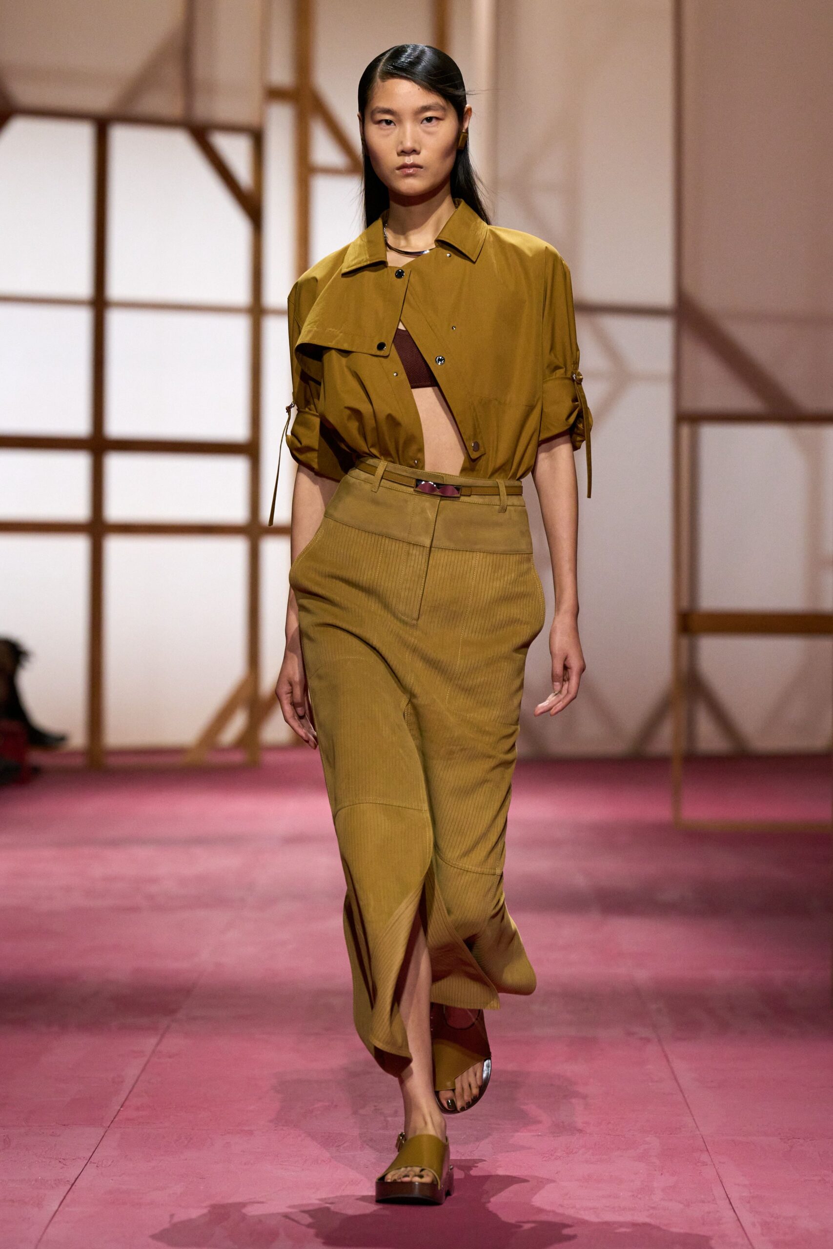 brown cotton slit fitted high-waisted pleated midi skirt