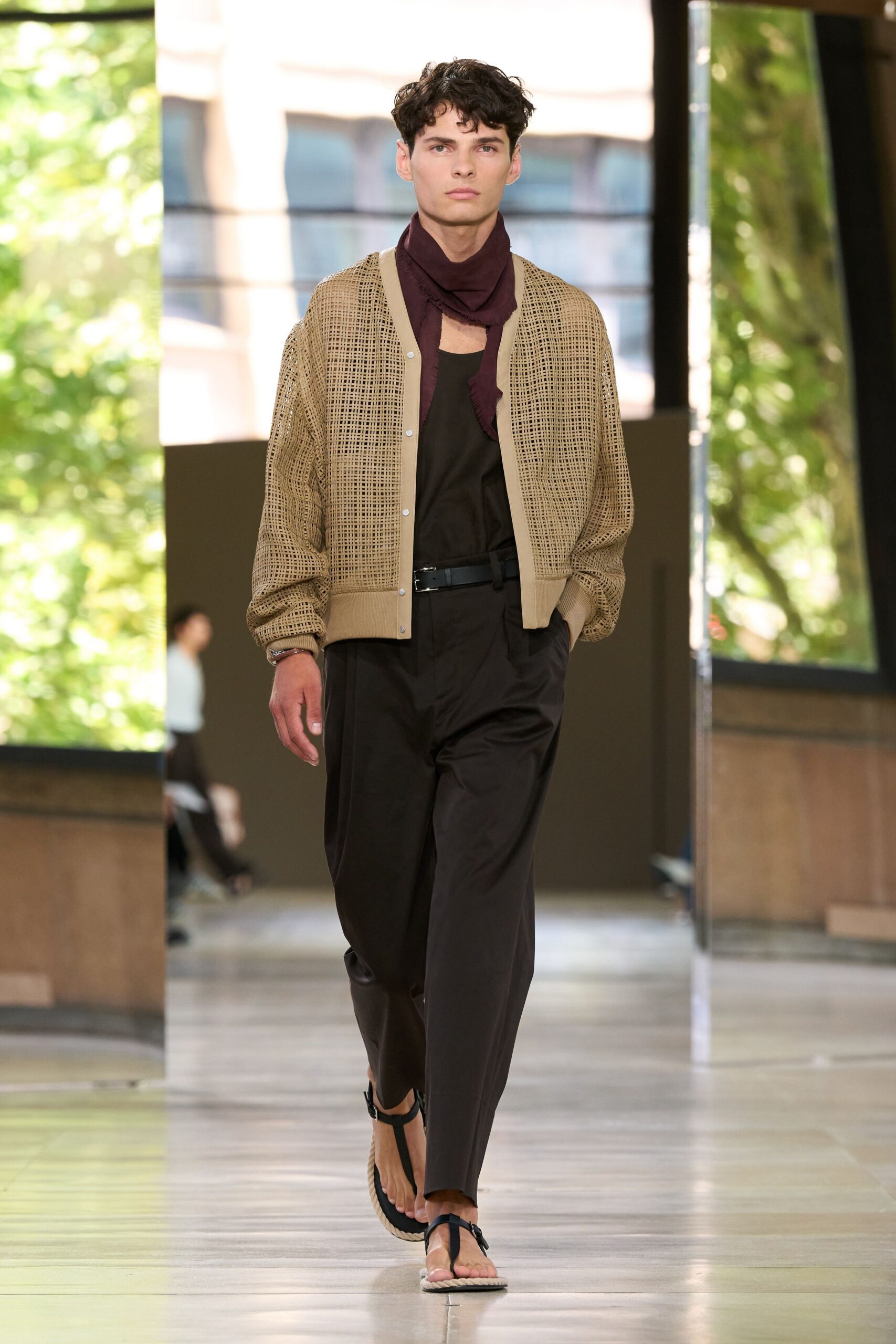 beige cotton long-sleeve collared relaxed layered jacket