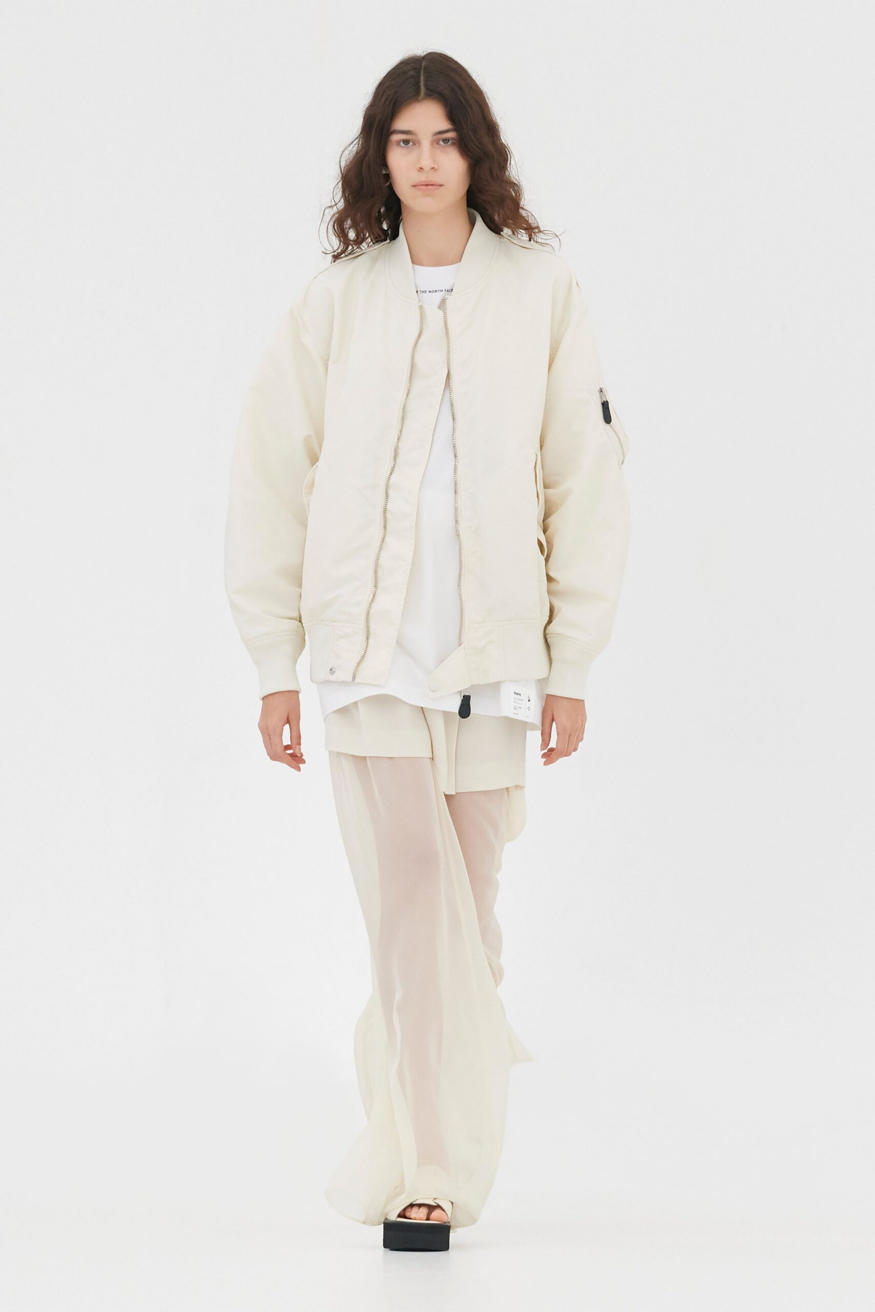 white cotton long-sleeve oversized jacket