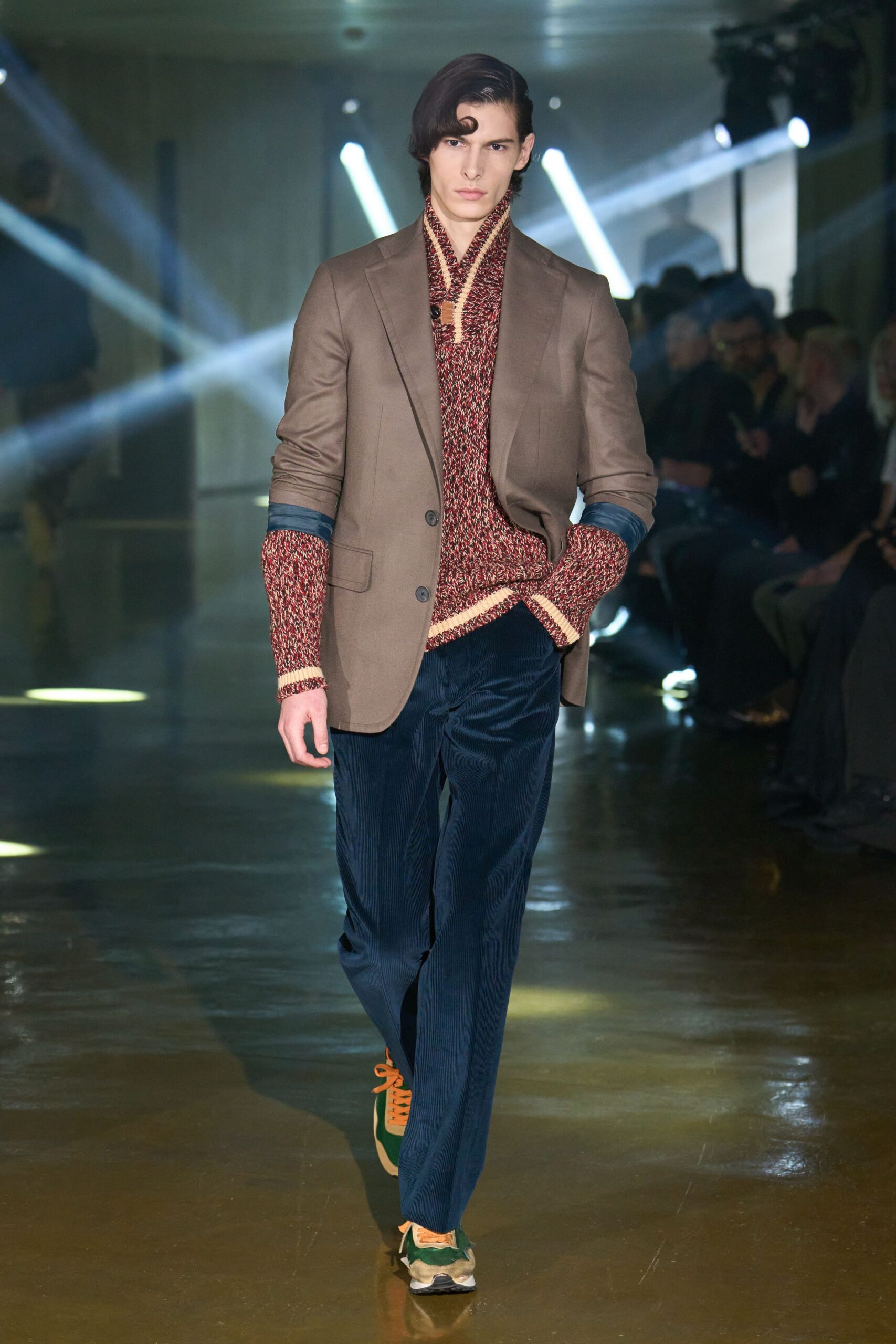 brown wool long-sleeve collared tailored buttoned blazer