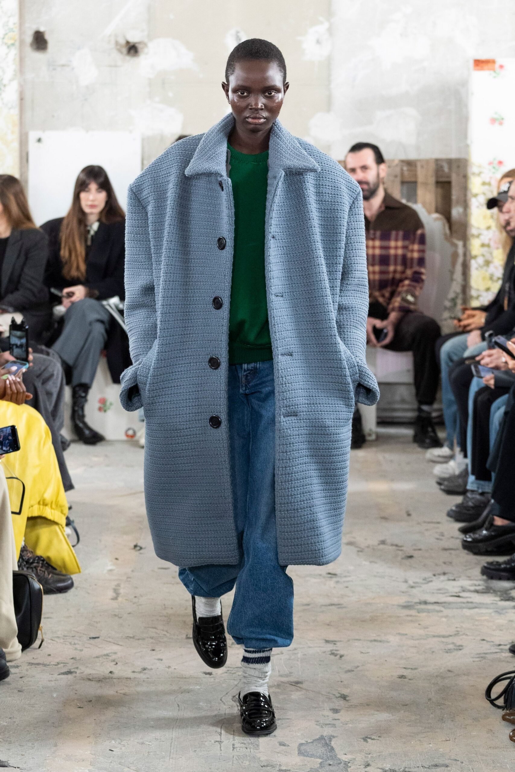 blue cotton long-sleeve collared relaxed buttoned coat