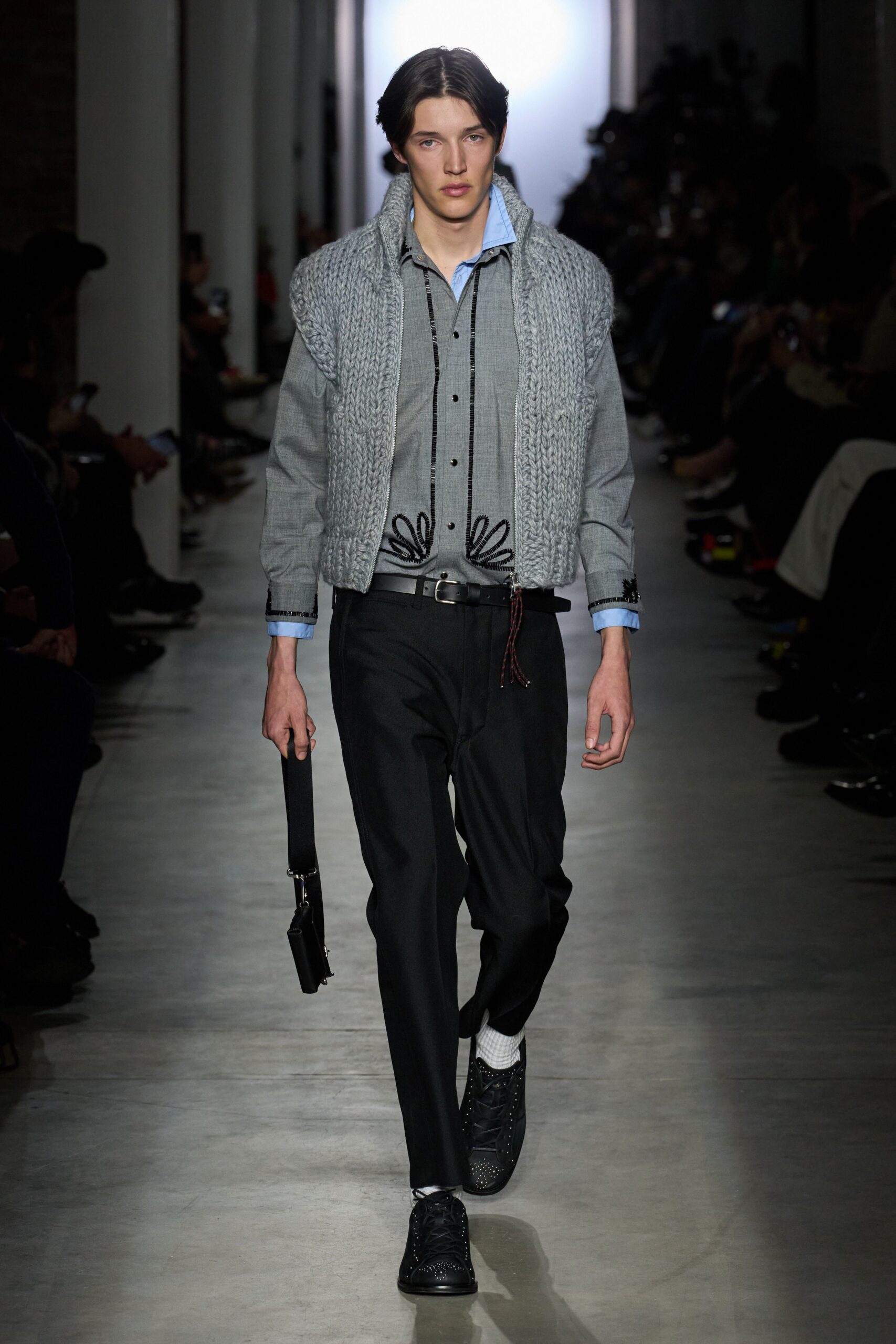 gray wool long-sleeve collared fitted zippered jacket