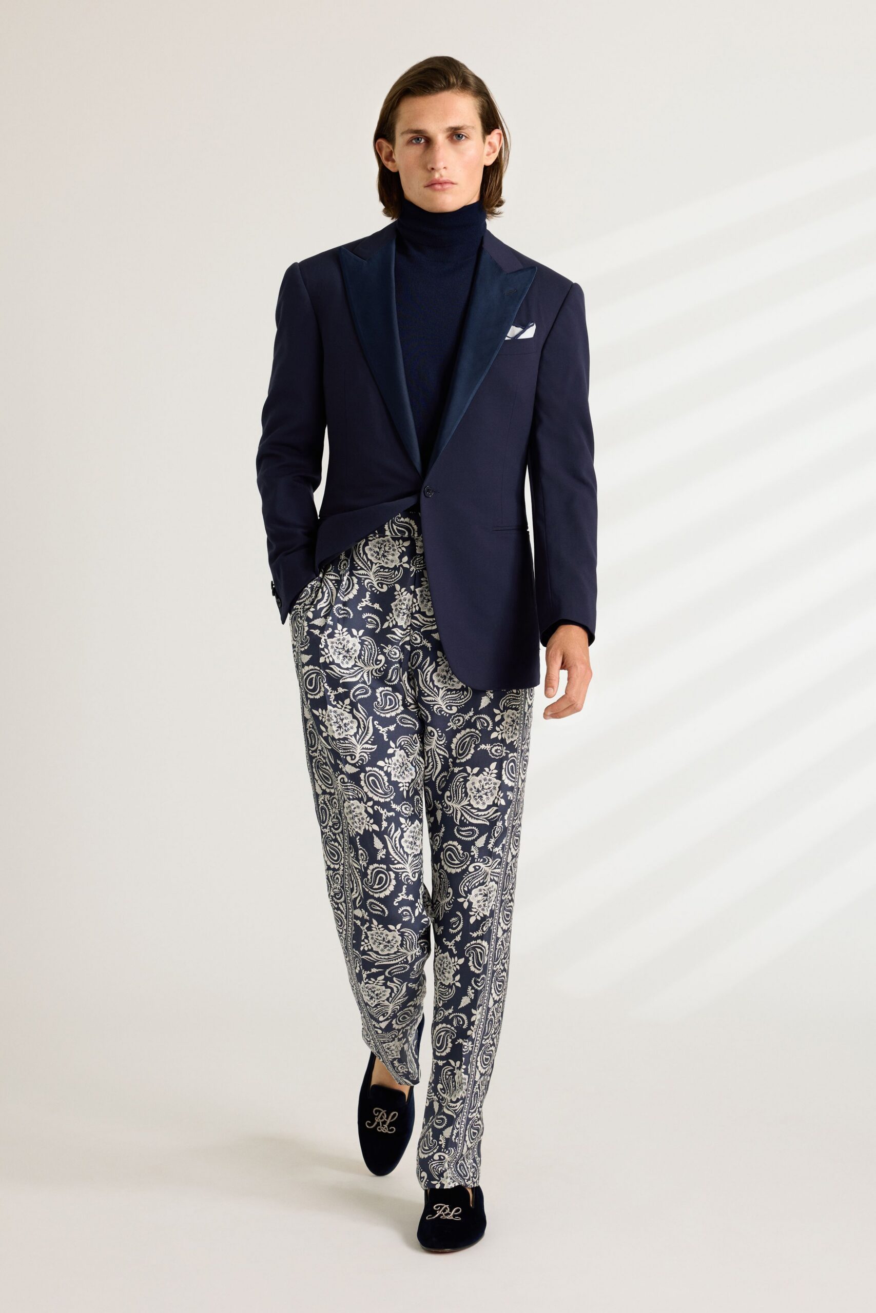 white slim printed pants