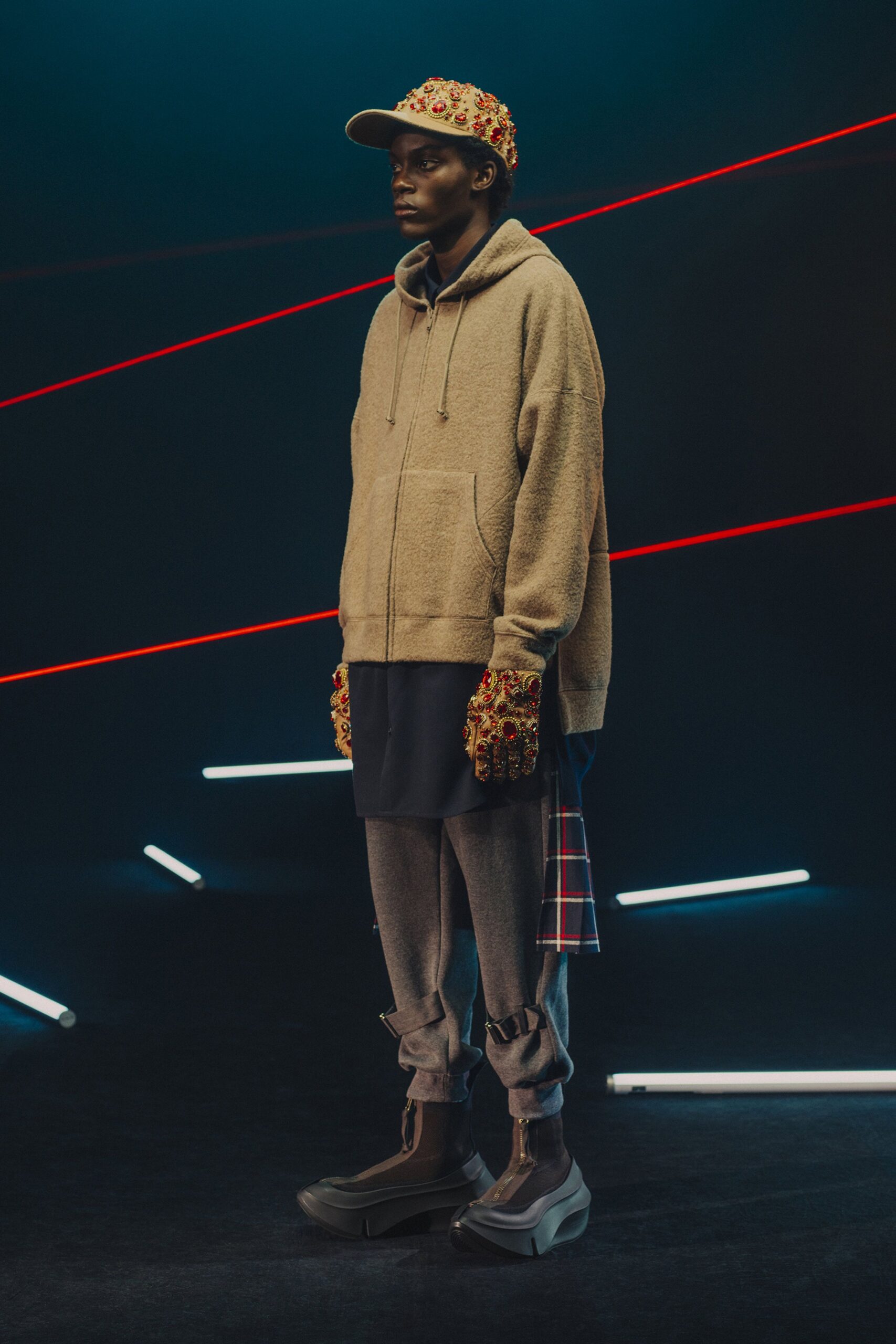 beige oversized hoodie with gray pants