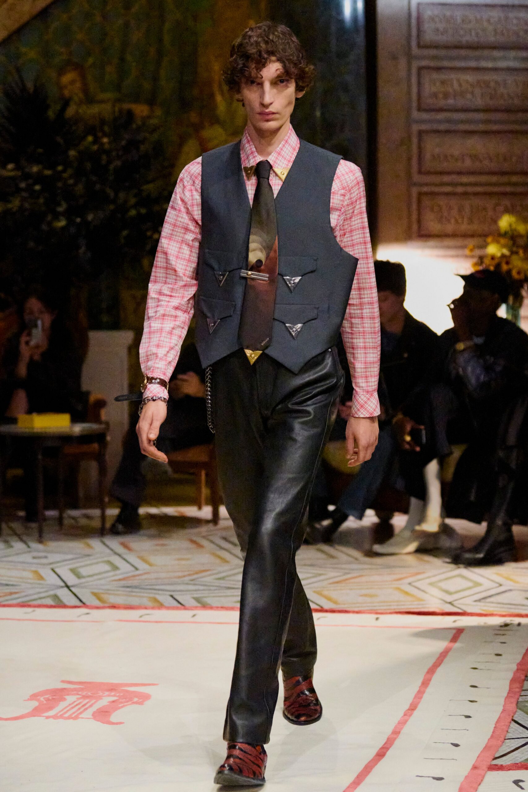gray cotton collared fitted buttoned vest