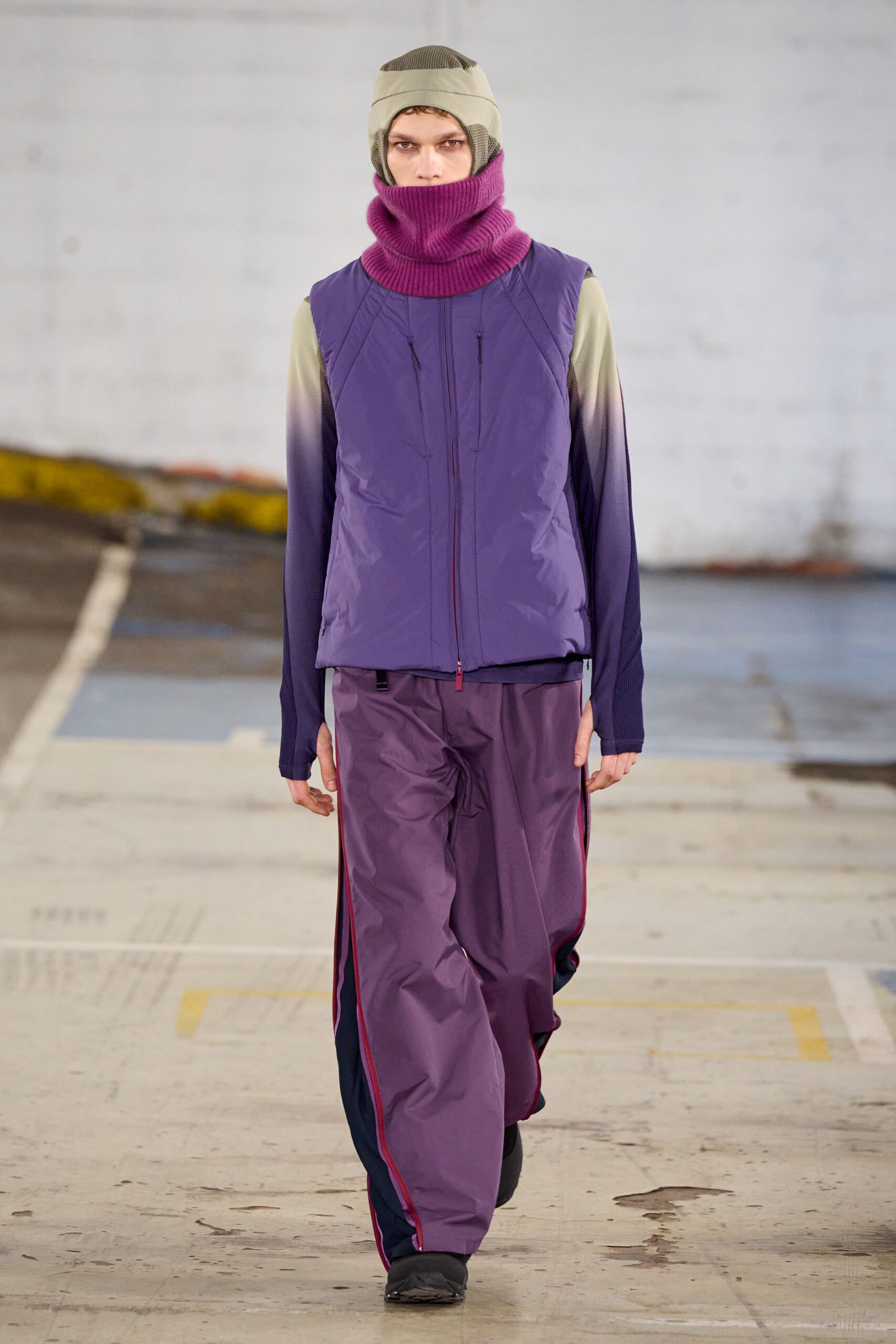 purple jersey sleeveless fitted zippered pleated vest