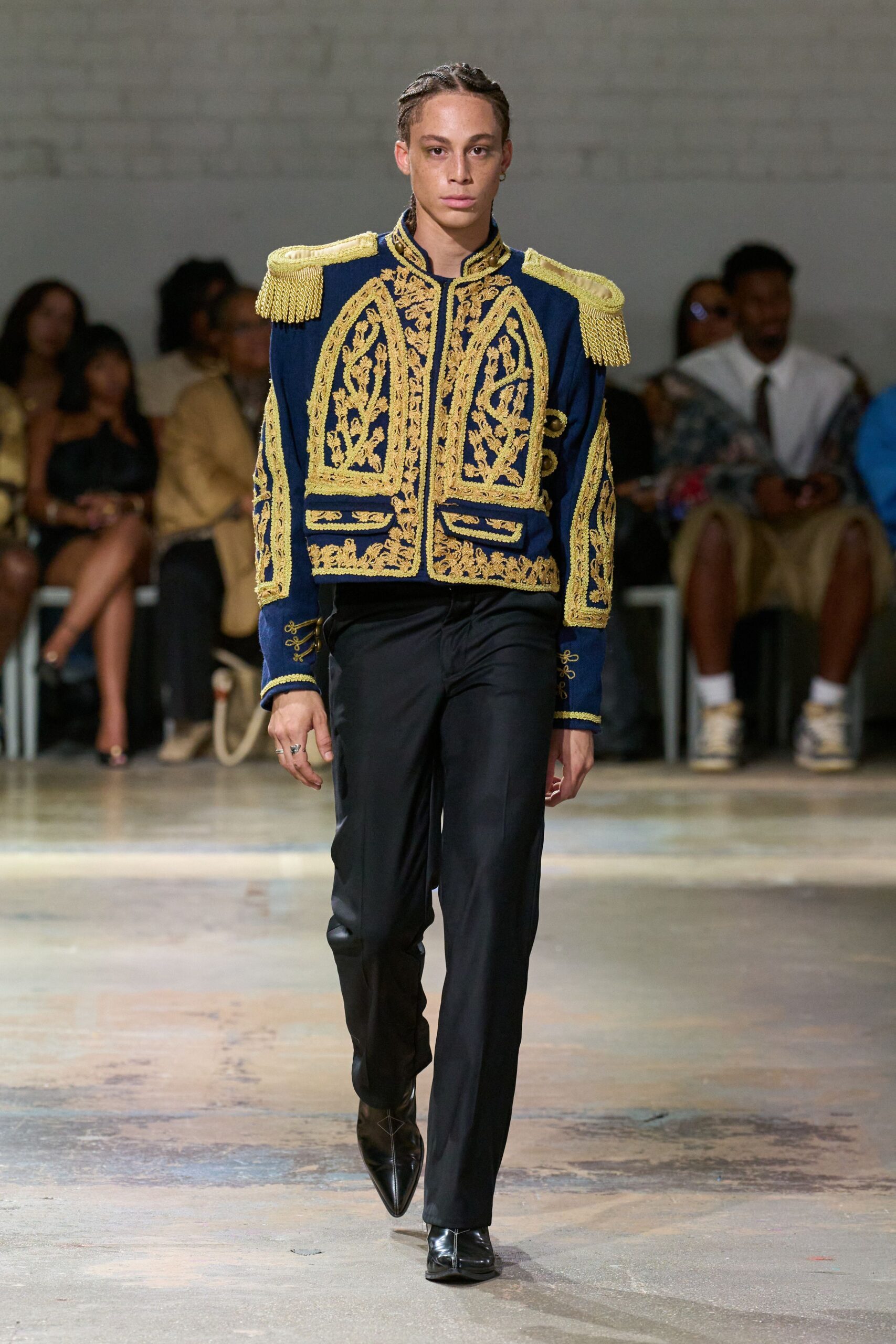 blue cotton long-sleeve collared fitted embroidered jacket
