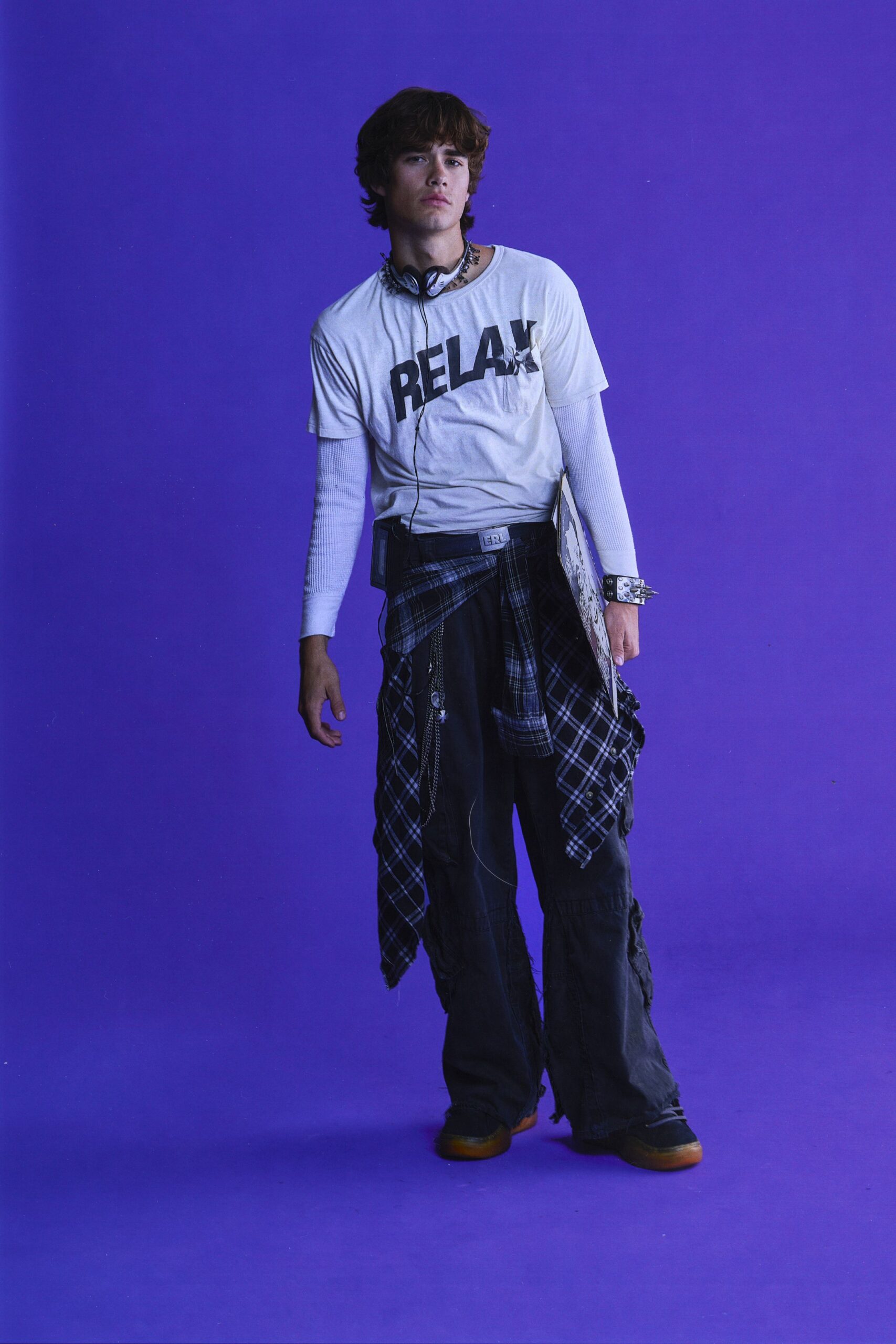 relaxed white t-shirt with cargo pants