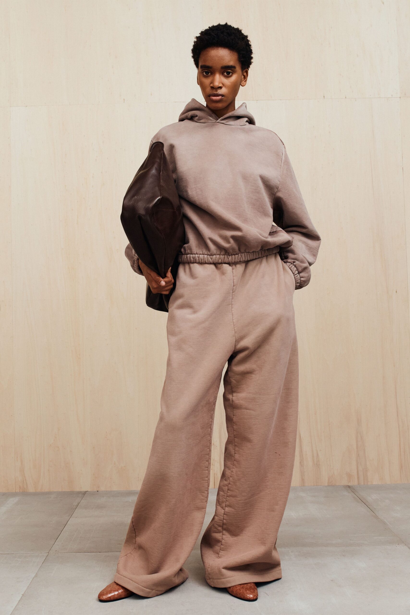 beige cotton long-sleeve hooded relaxed hoodie
