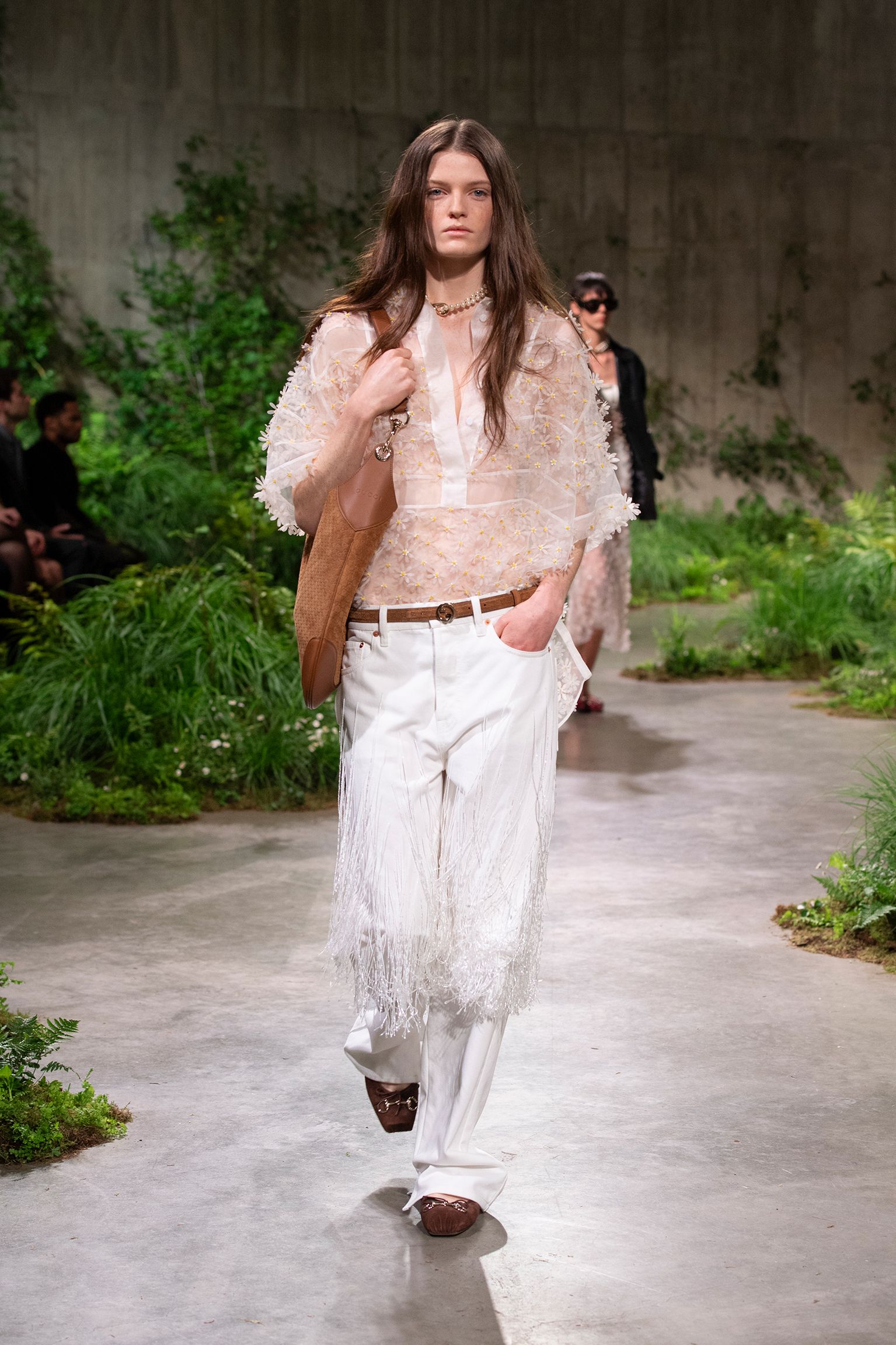white lace sleeveless v-neck relaxed fringed sheer top